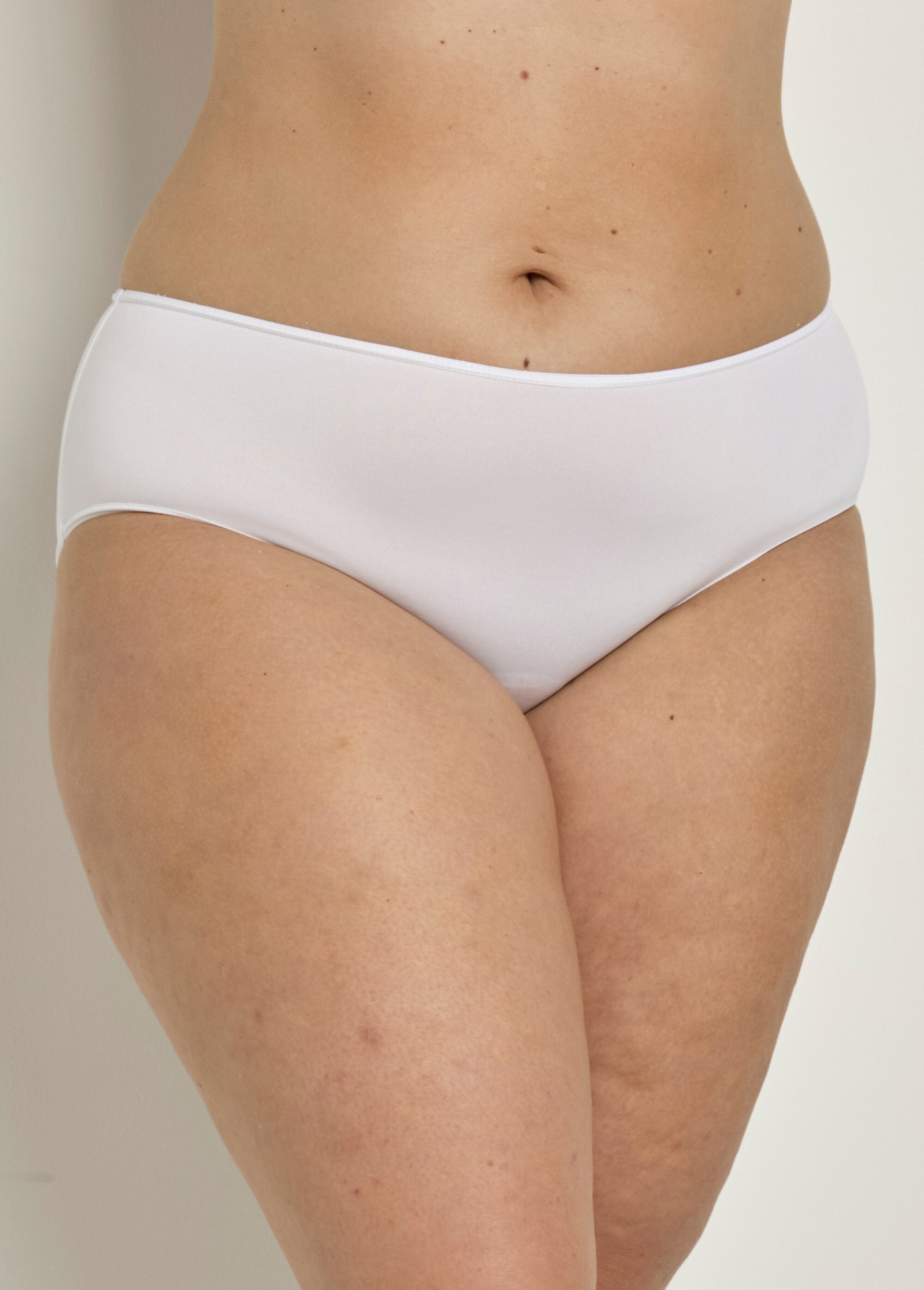 Senhorita_Maria®_-_Calcinha_básica_macia_Blanc_FA1_curvy