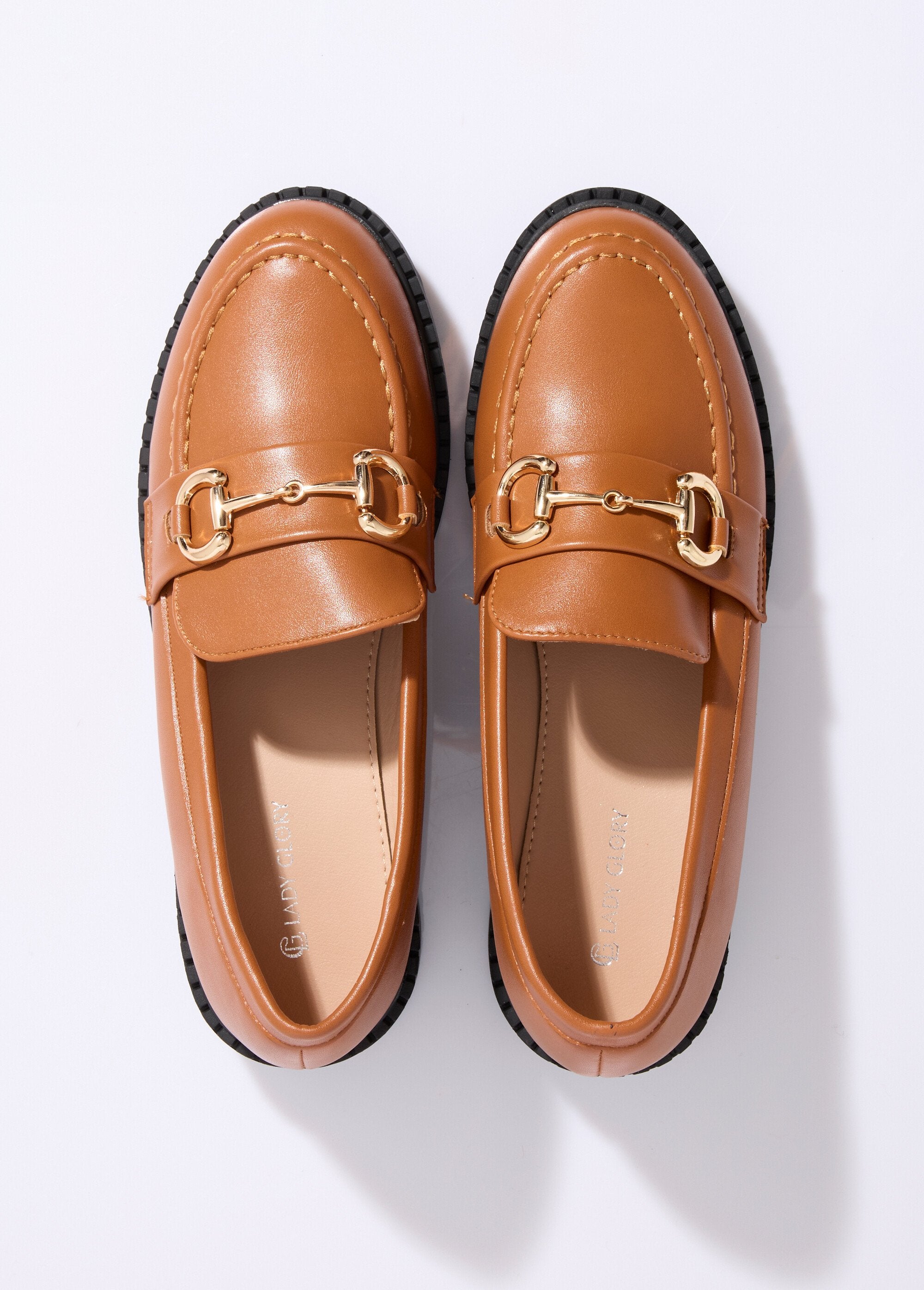 Mocassins_com_carcela_metálica_Camel_OV1_slim