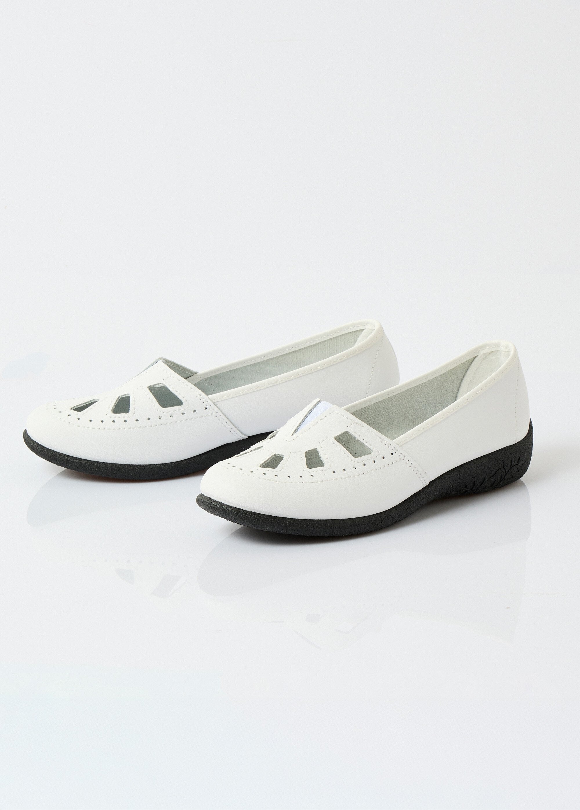 Mocassins_de_couro_de_largura_confortável_com_punhos_elásticos_BRANCO_DE1_slim