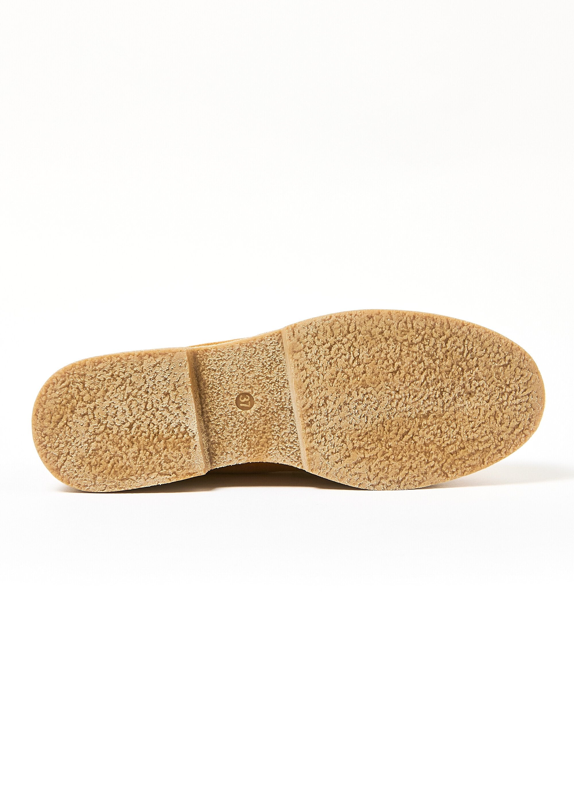 Mocassins_forrados_com_sola_de_crepe_Camel_UN1_slim