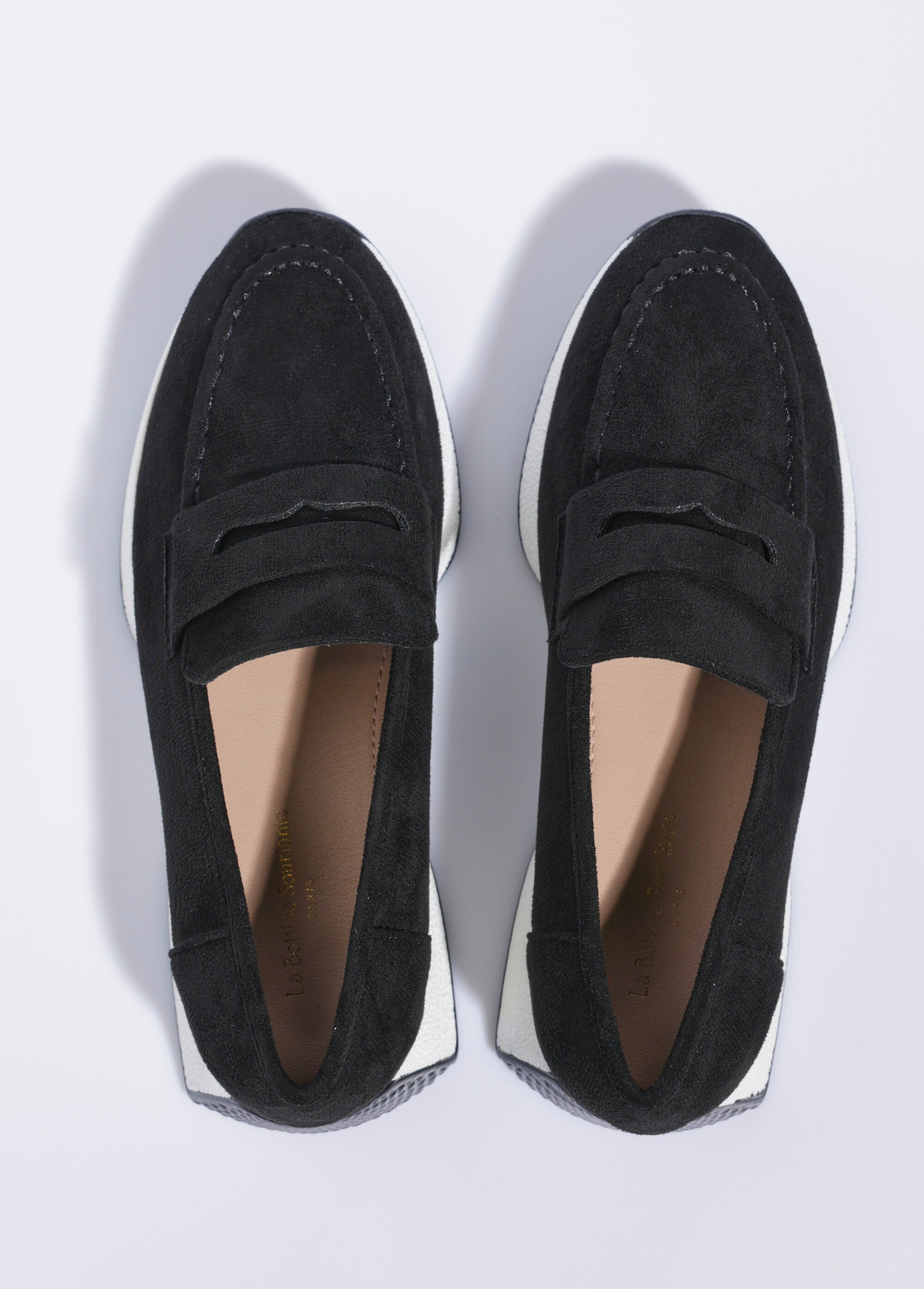 Mocassins_com_sola_de_cunha_contrastante_Noir_OV1_slim