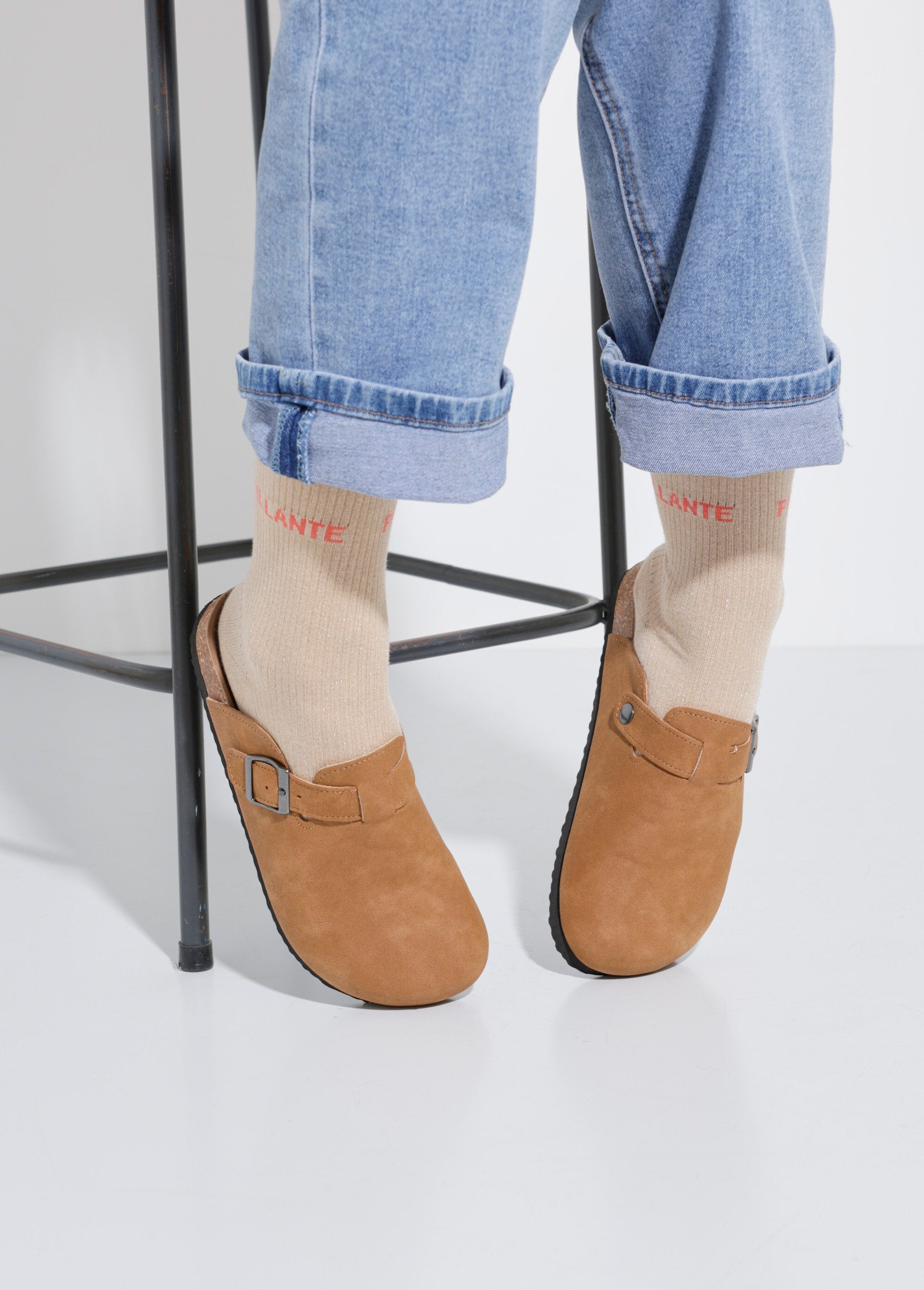 Mulas_com_fivela_e_sola_anatómica_Camel_SF1_slim