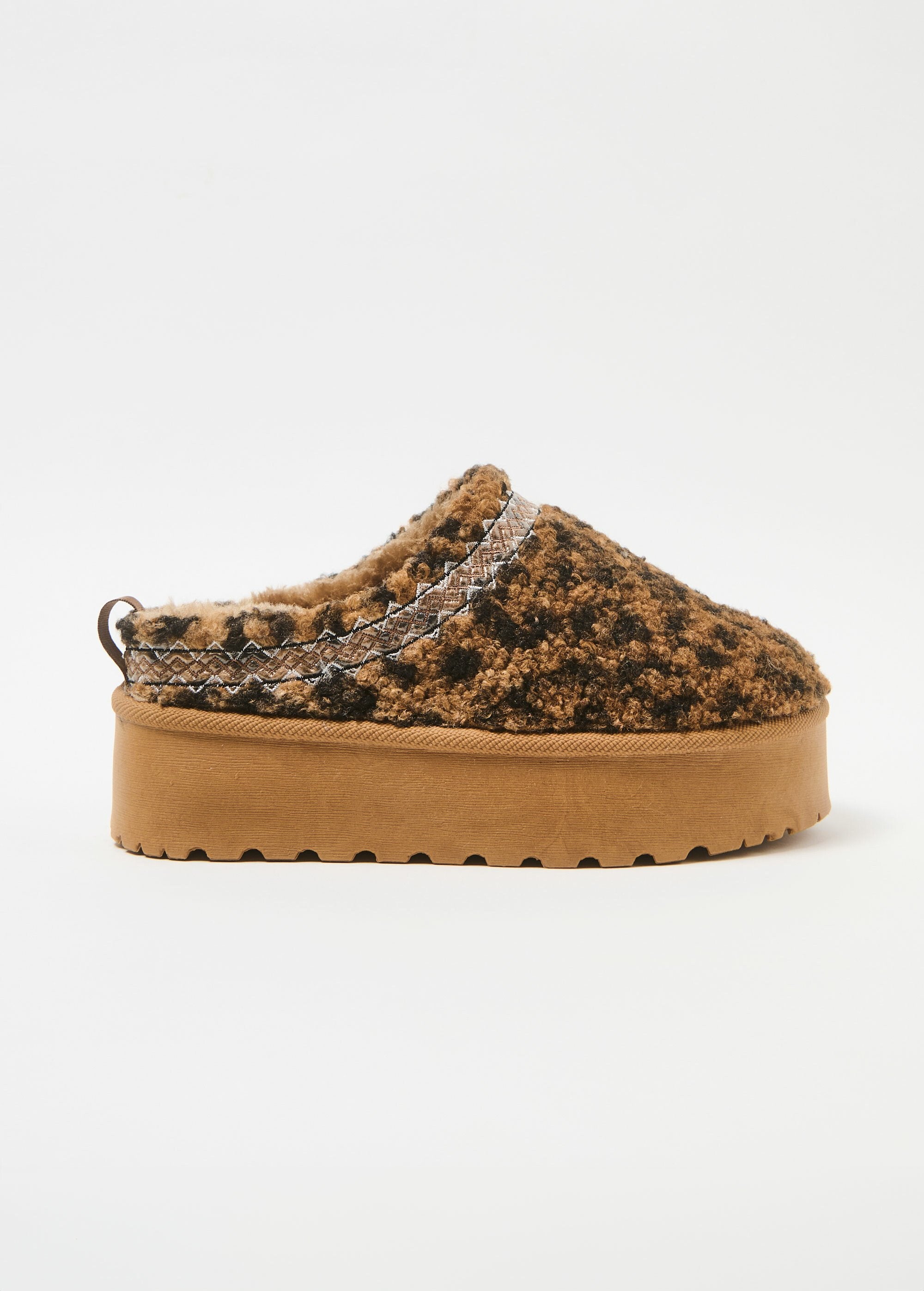 Mulas_peludas_e_quentes_com_solas_grossas_Leopard_DR1_slim