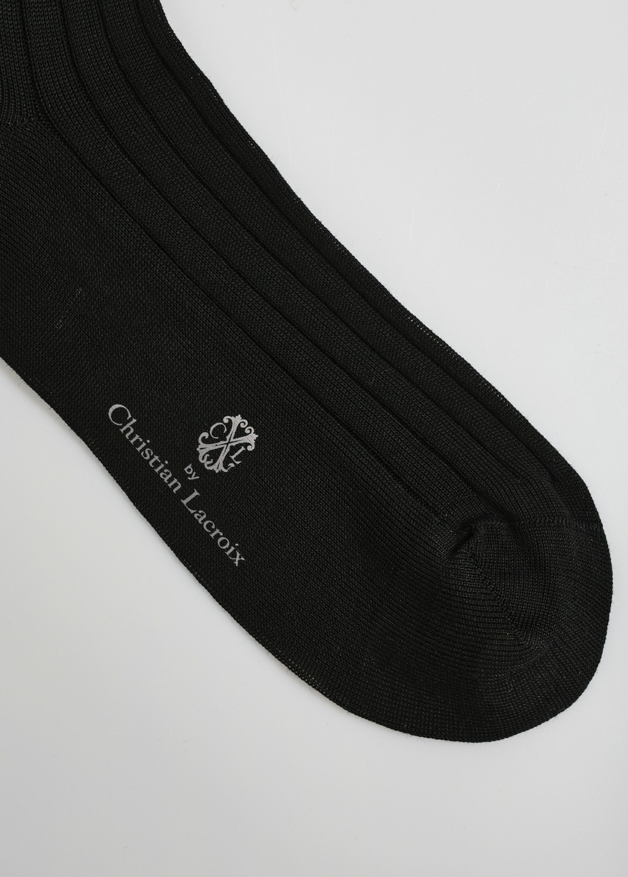 Par_de_meias_de_fio_escocês_Noir_DE2_slim