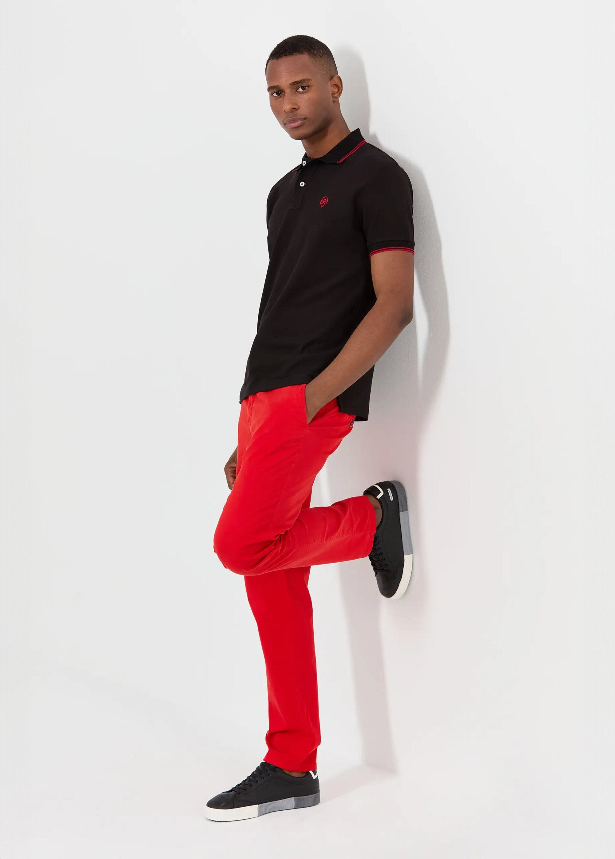 Calça_chino_de_lona_com_bolsos_italianos_Rouge_SF1_slim