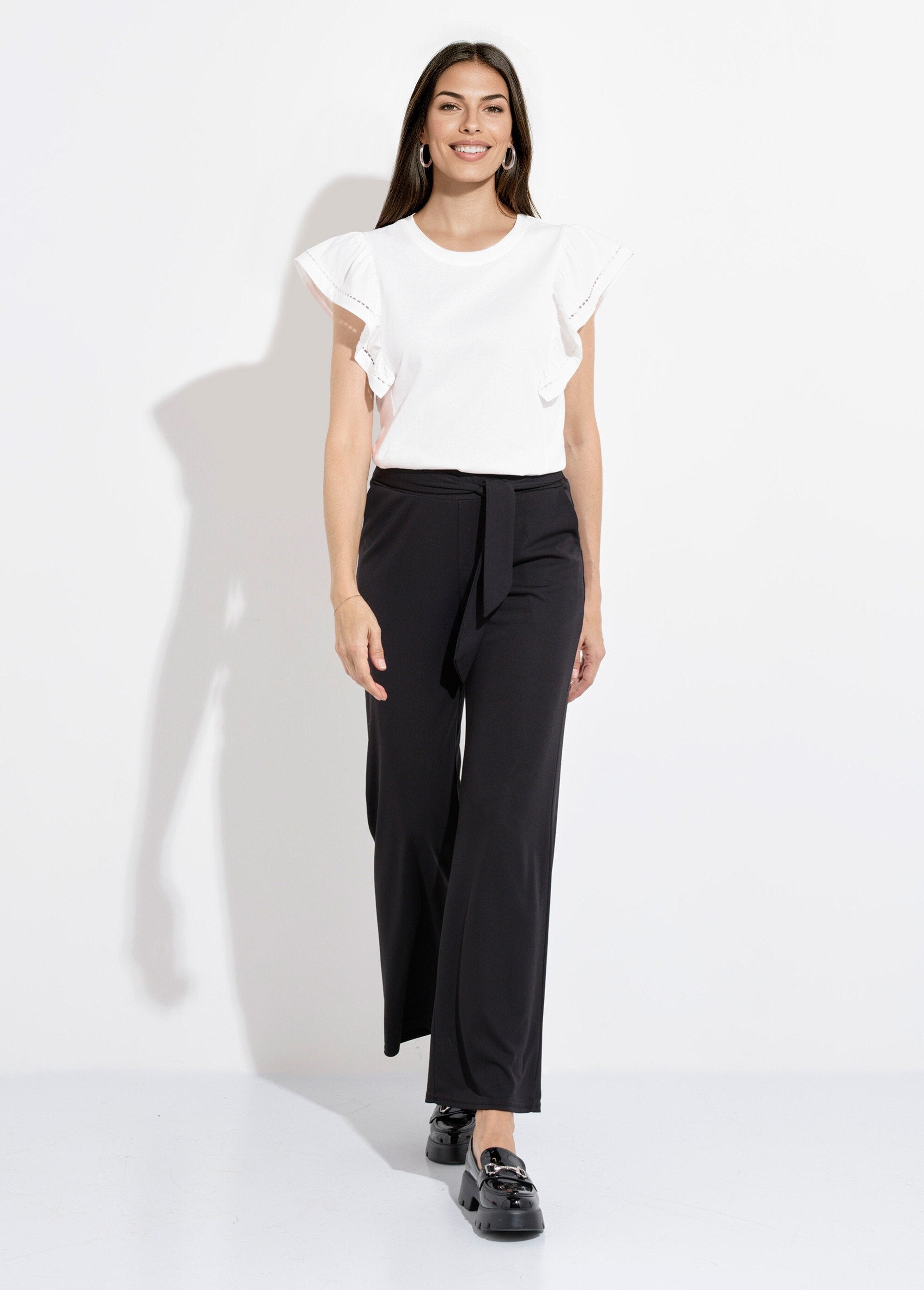 Calça_elástica_e_esvoaçante_com_cinto_Noir_SF1_slim