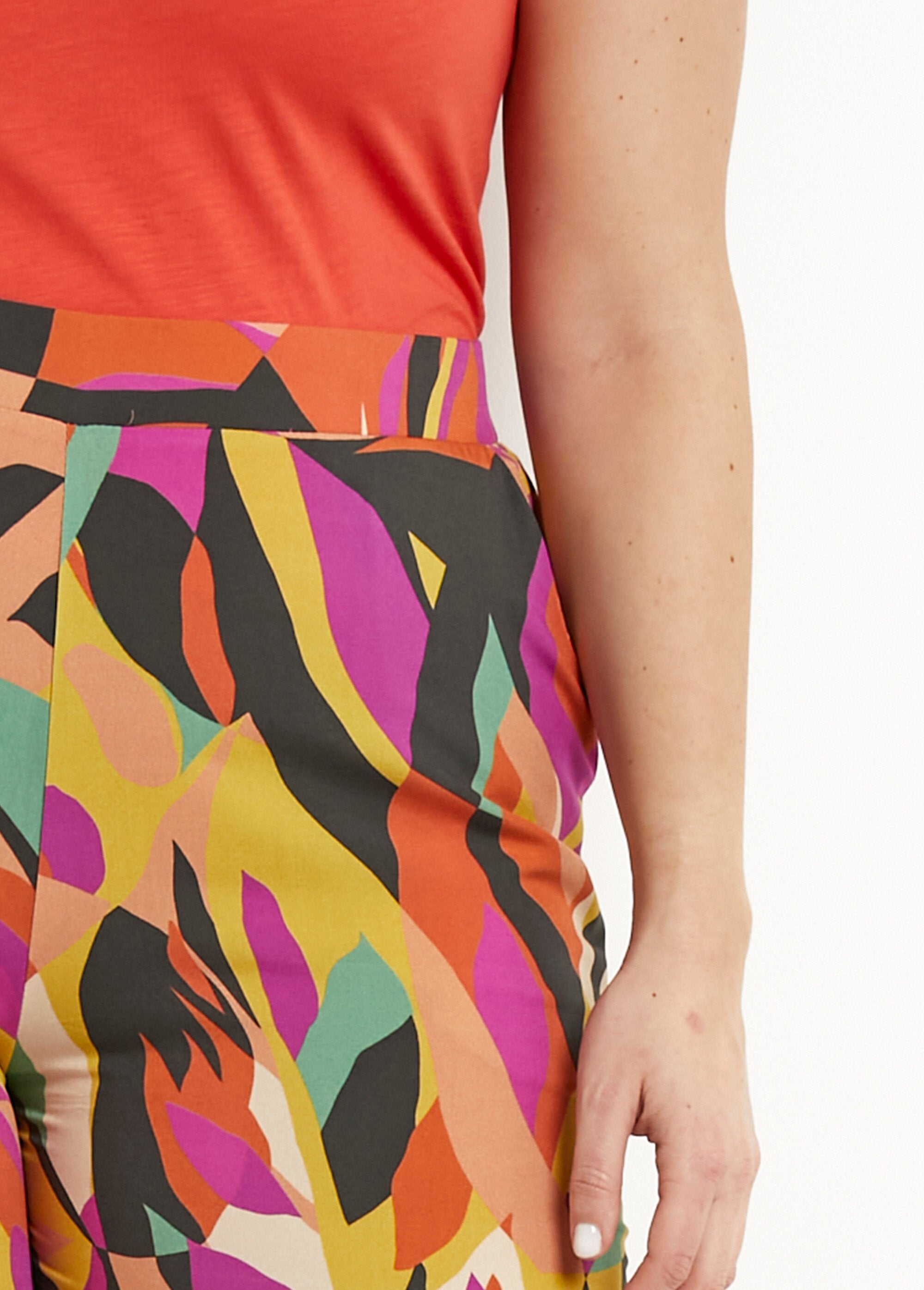 Calça_larga_com_cós_semielástico_e_estampa_Multicolore_DE1_curvy