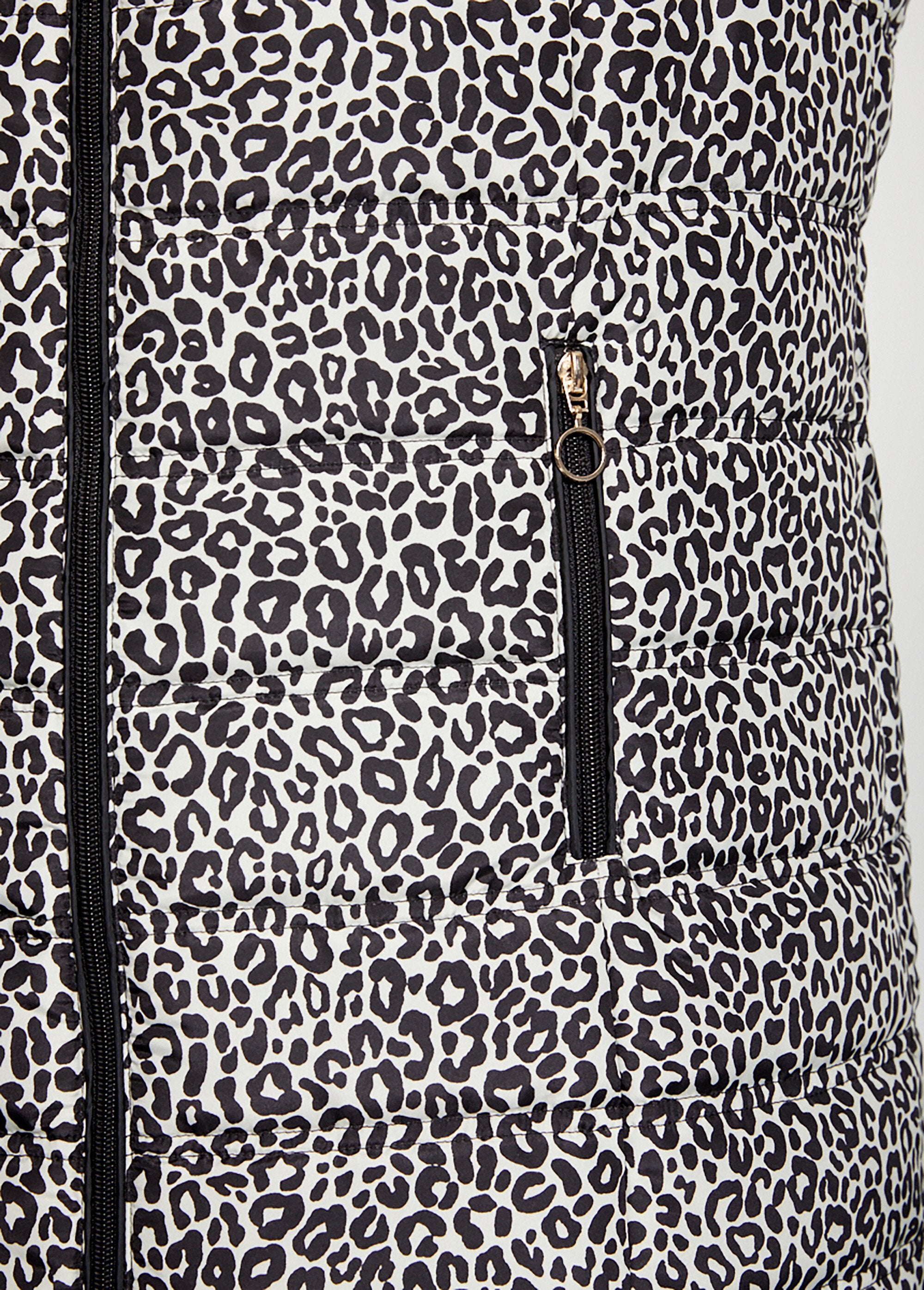 Parka_acolchoada_com_estampa_de_leopardo_Naturel_et_noir_DE1_curvy