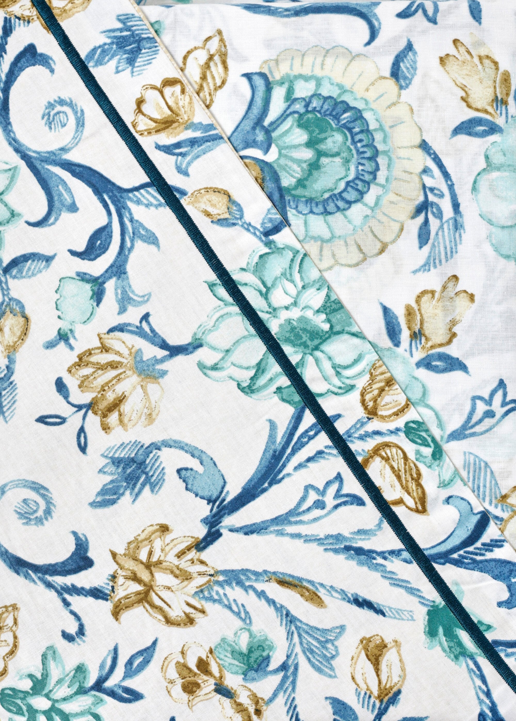 Conjunto_de_capa_de_edredom_de_3_peças_Camélias_Bleu_DO1_slim