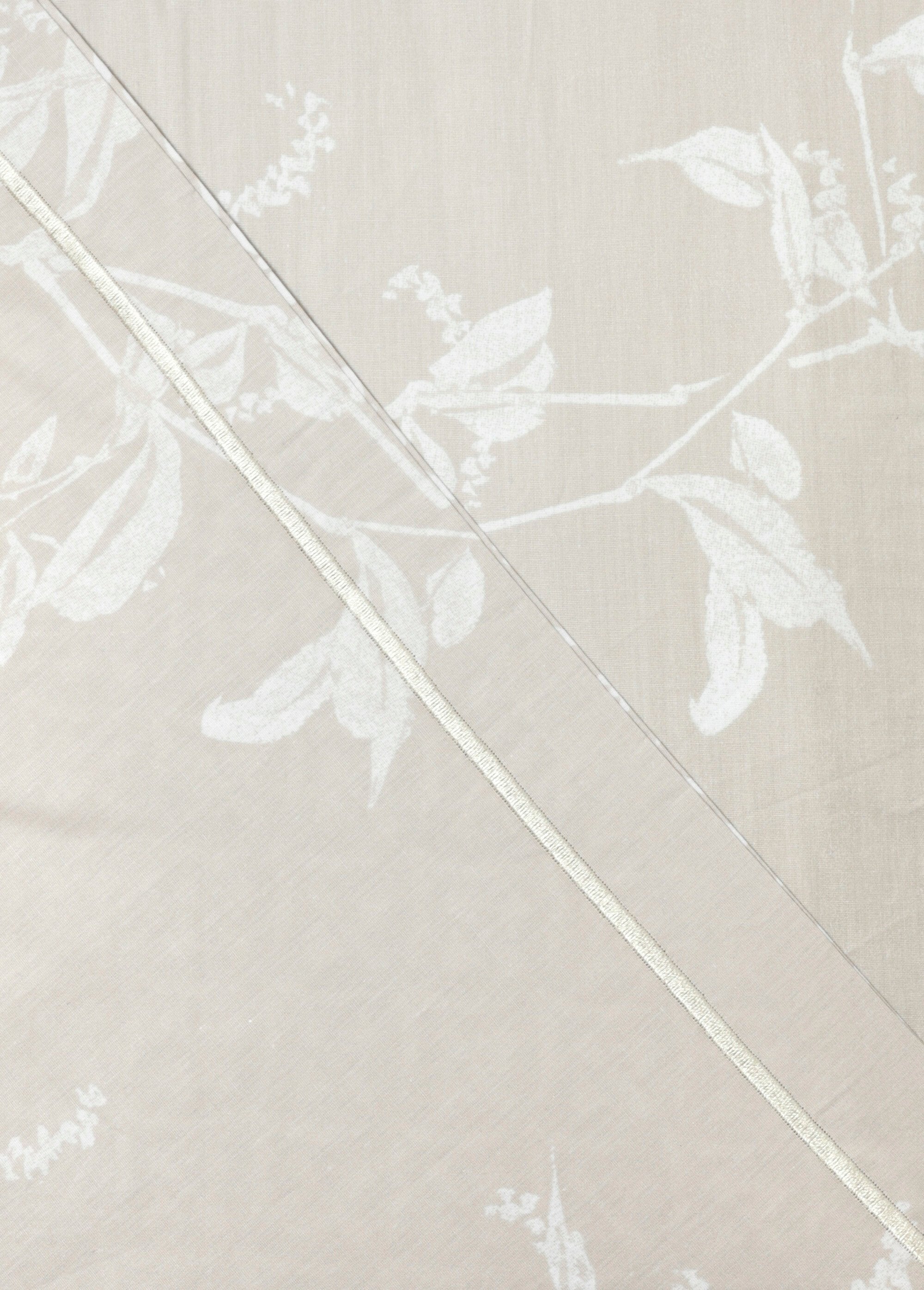 Conjunto_de_cama_de_percal_4_peças_com_lençol_liso,_delicado_Ficelle_DO1_slim