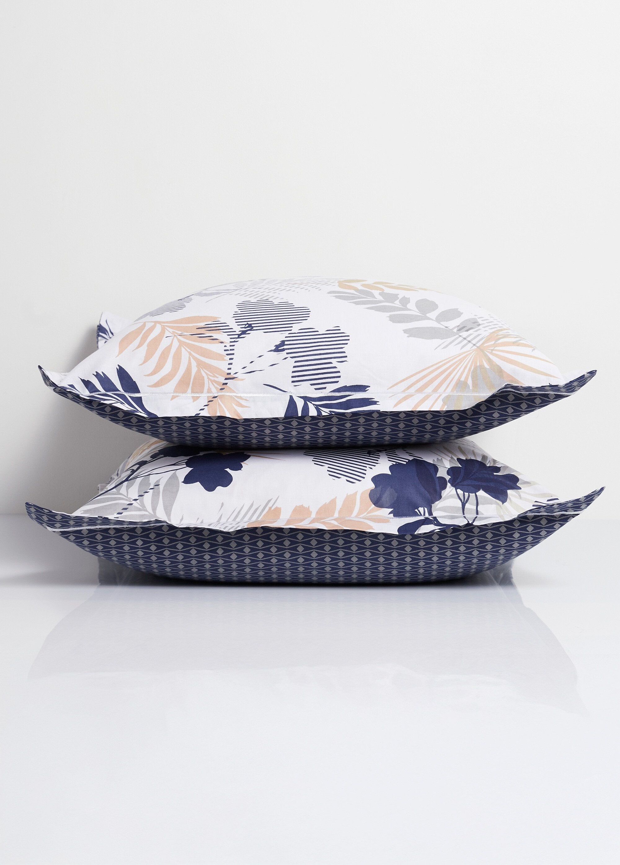 Conjunto_de_capas_de_edredão_em_algodão,_Levant_Bleu_et_blanc_DE2_slim