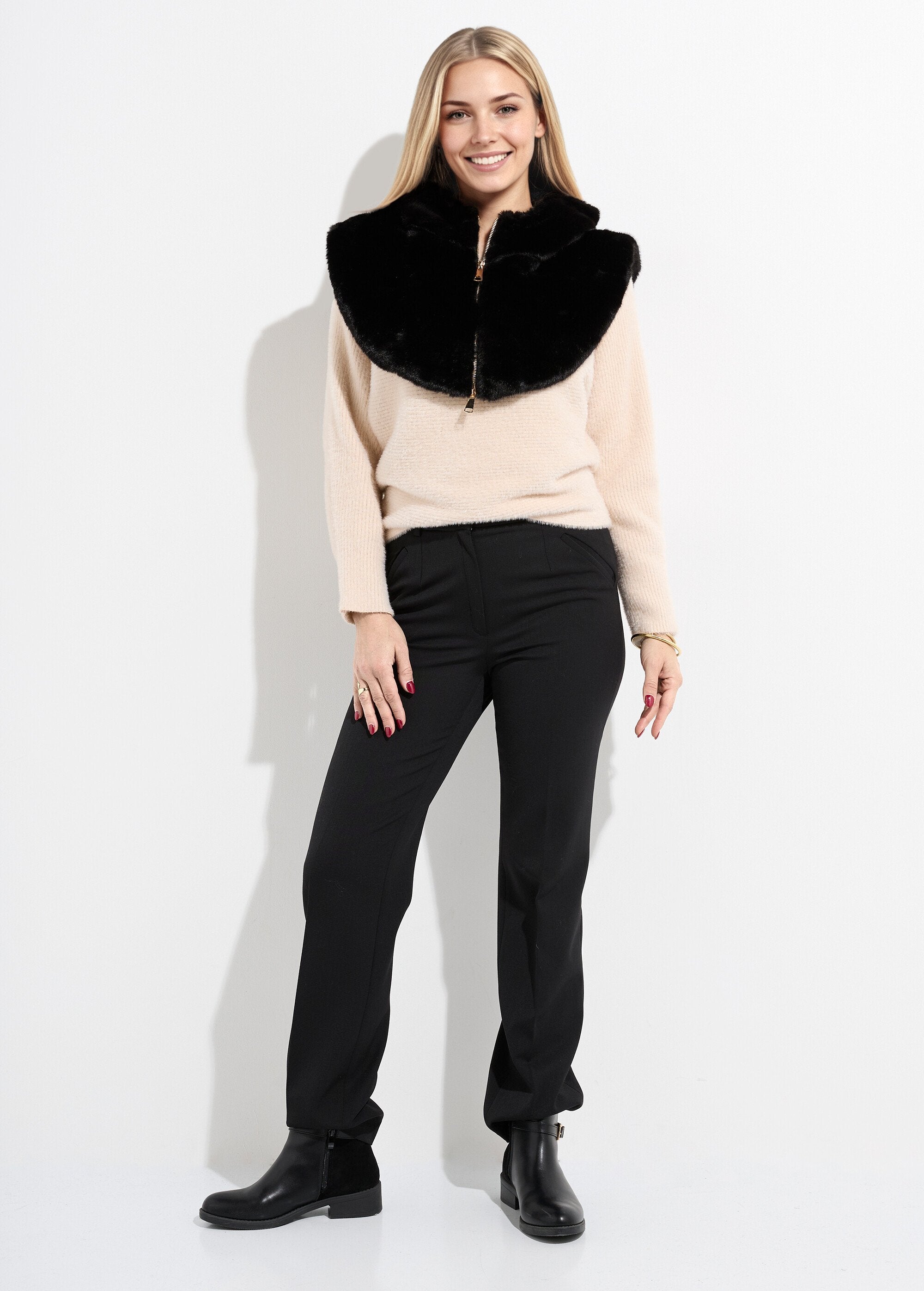 Babete_com_capuz_em_pele_sintética_e_fecho_de_correr_Noir_SF1_slim