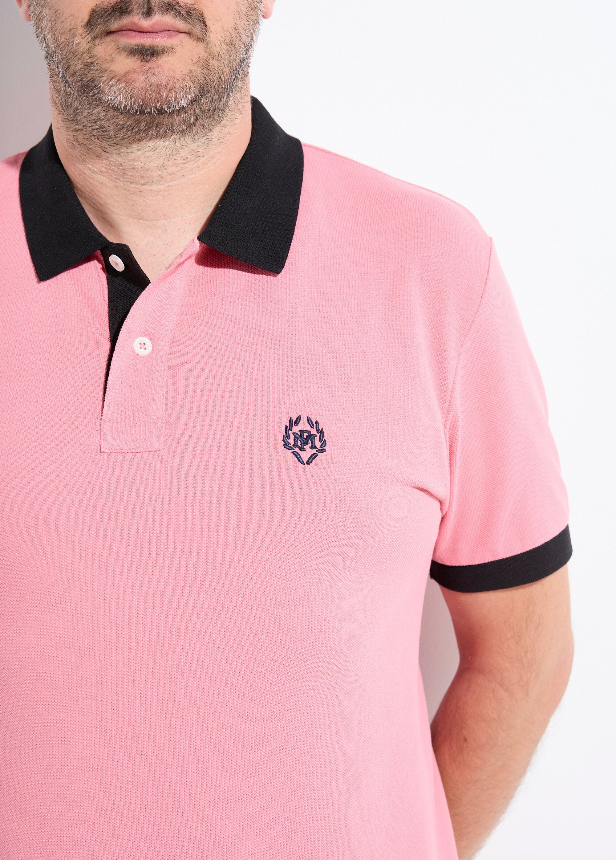 Camisa_polo_masculina_com_gola_e_mangas_contrastantes_Rose_clair_DE1_slim