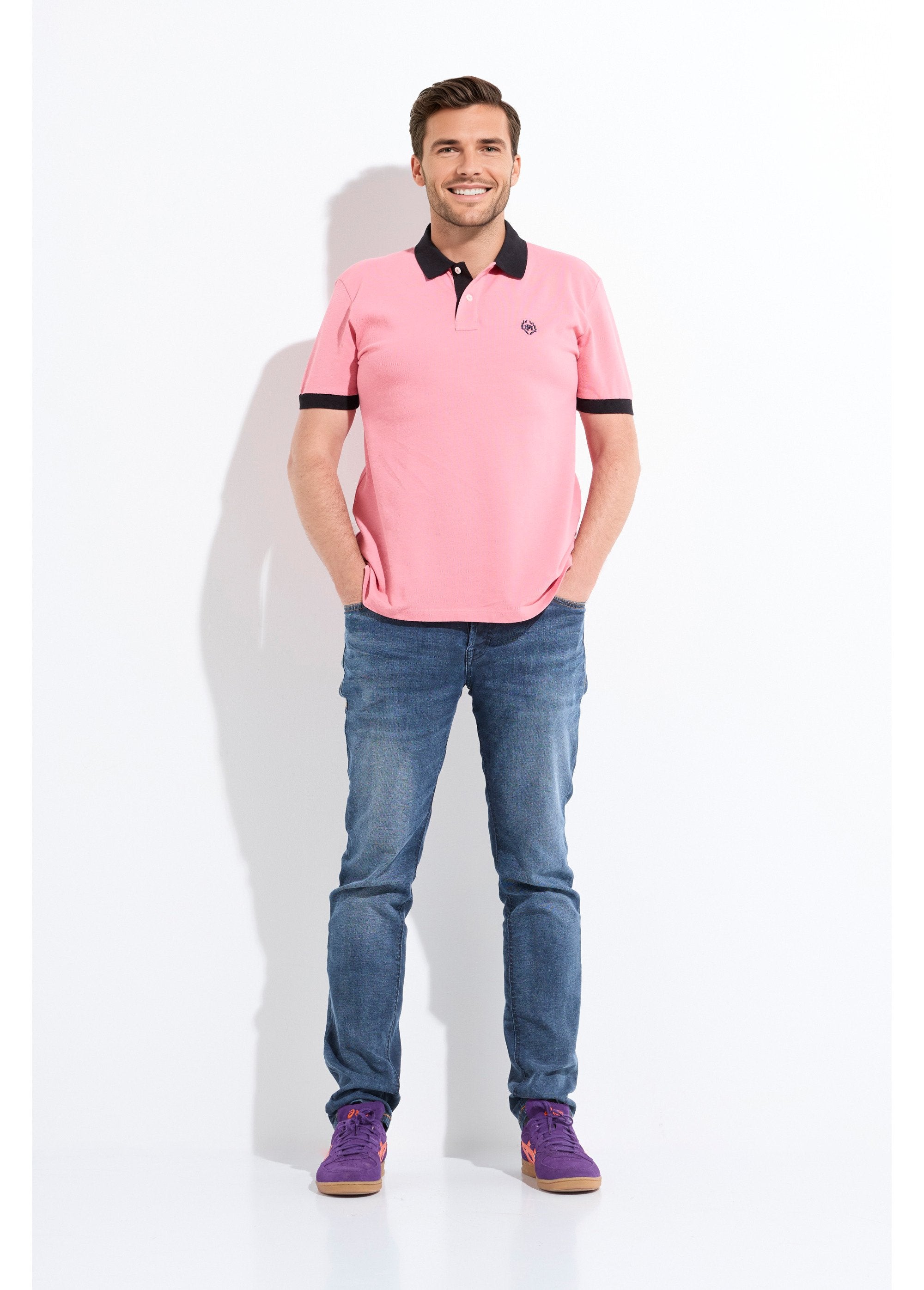 Camisa_polo_masculina_com_gola_e_mangas_contrastantes_Rose_clair_SF1_slim