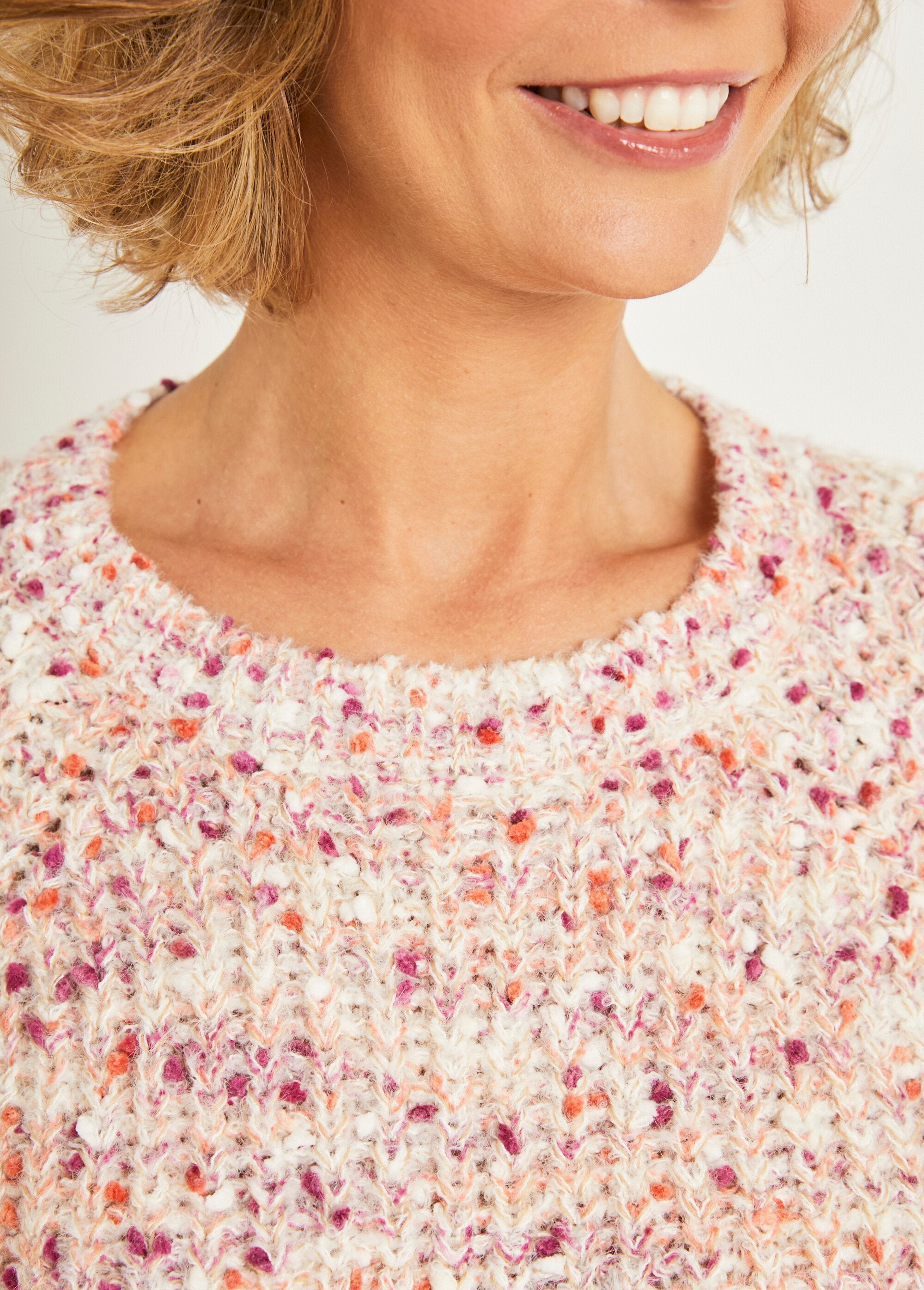 Suéter_quente_de_gola_redonda_com_malha_de_pérolas_extravagante_Beige_DE3_slim