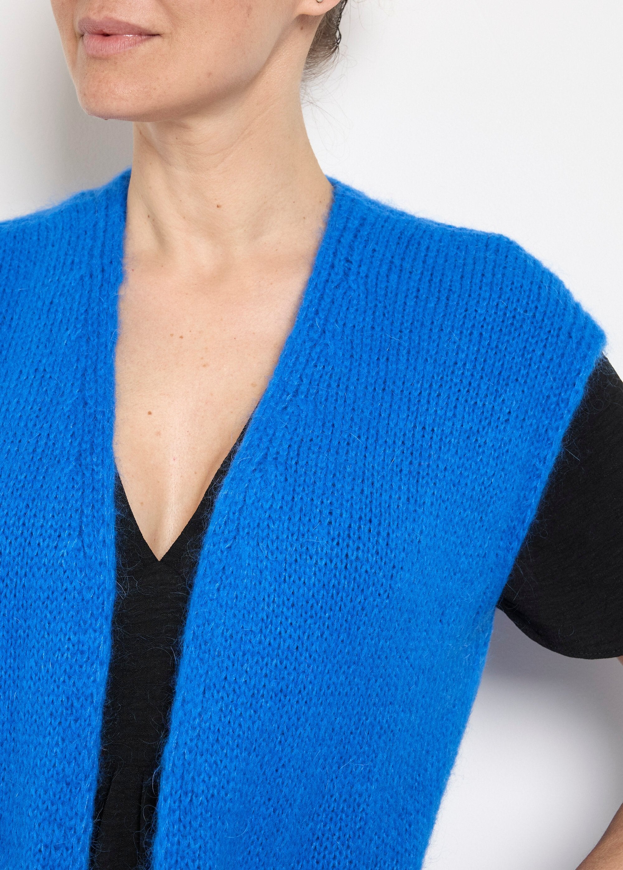 Suéter_quente_de_lã_mohair_sem_mangas_de_ponta_a_ponta_Bleu_vif_DE1_slim