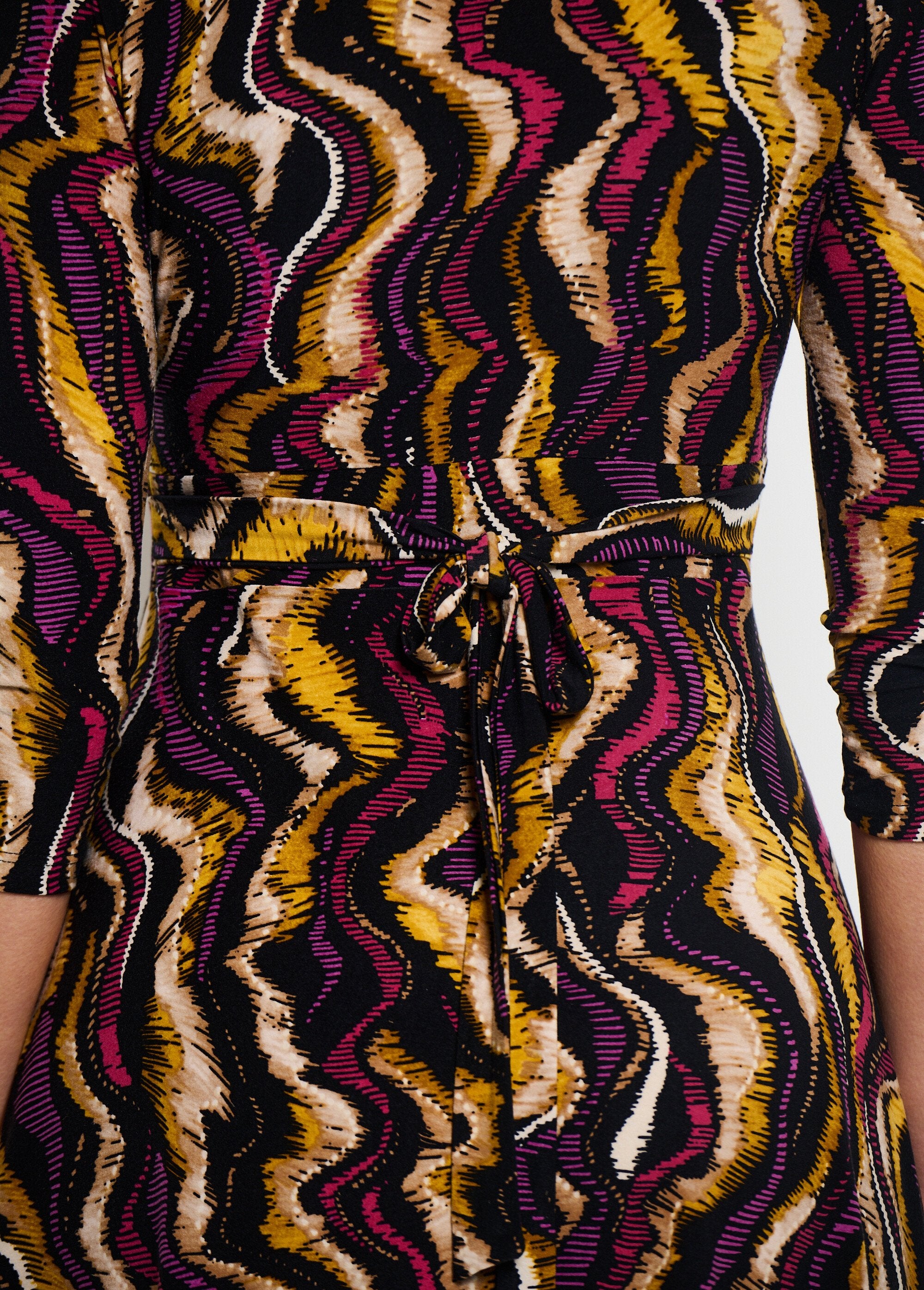 Vestido_envelope_fluido_plissado_Imprime_DE2_slim