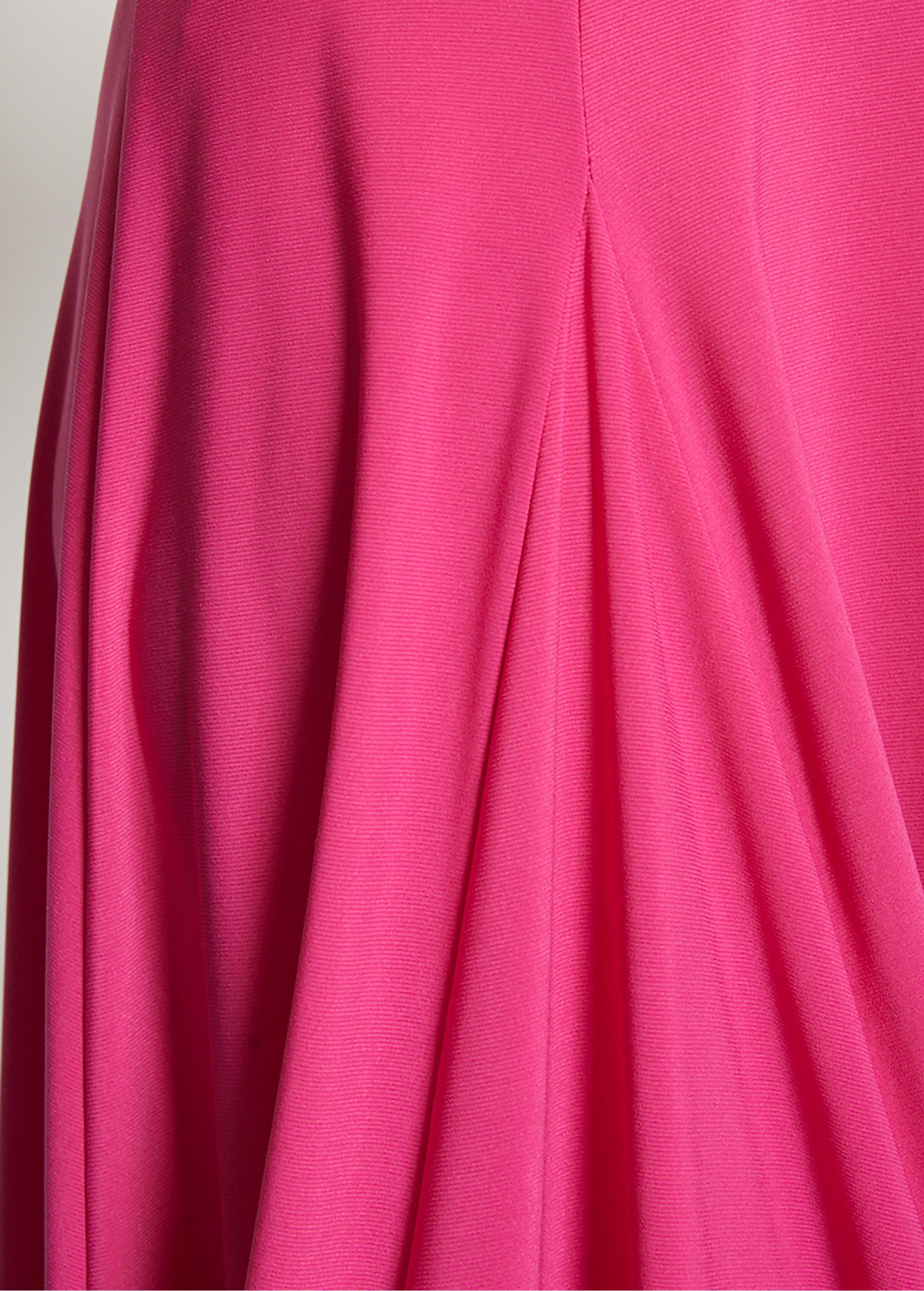 Robe_mi-longue_évasée_col_V_Uni_fuchsia_DE2_slim