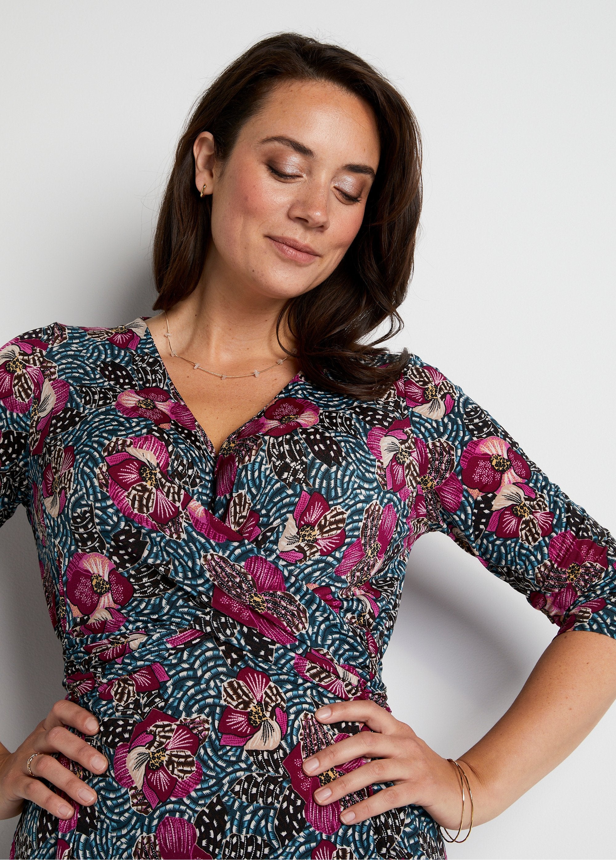 Vestido_de_malha_Imprime_fuchsia_DE1_curvy