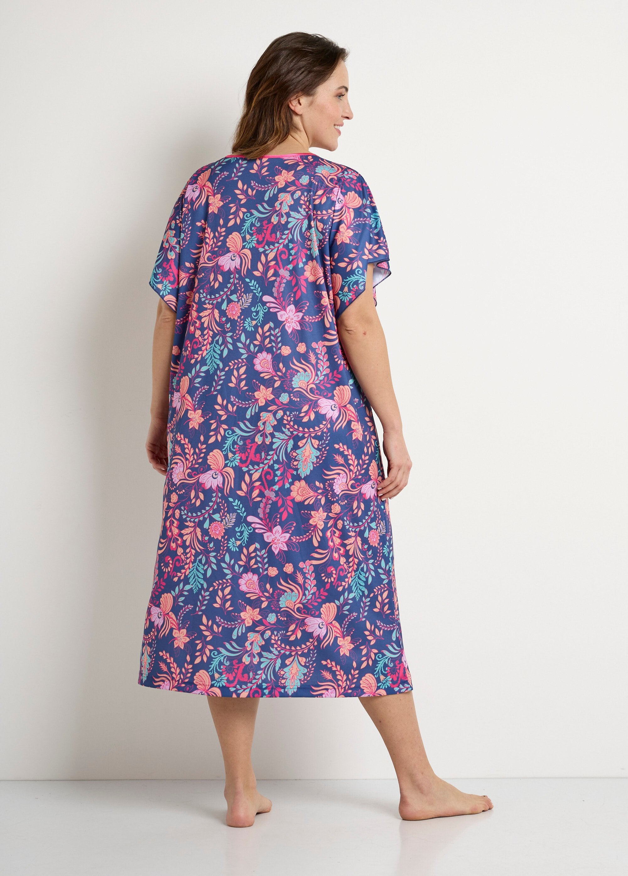 Vestido_longo_de_cetim_com_estampa_floral_para_anfitriã_Fond_marine_DO1_curvy