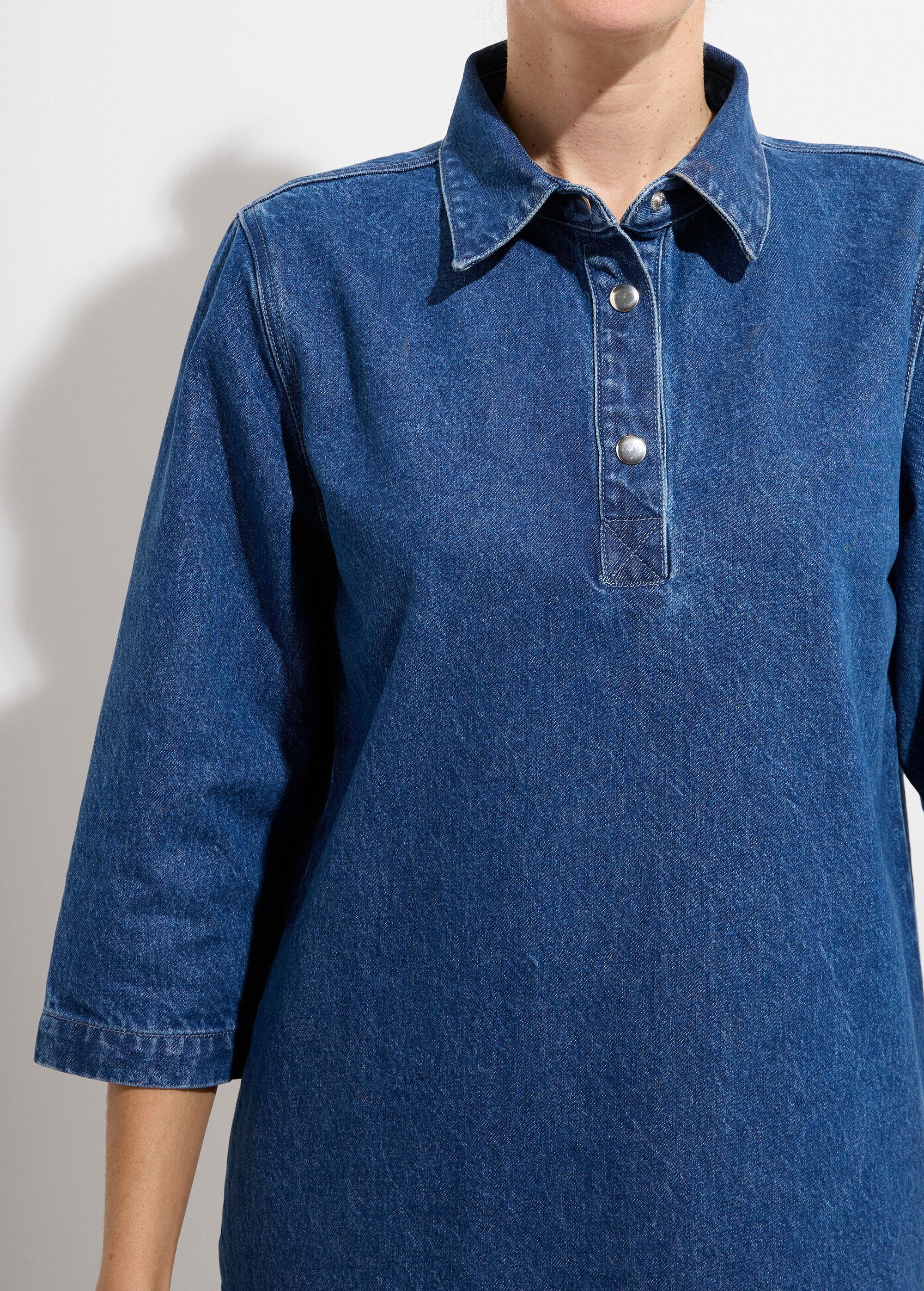 Vestido_de_ganga_curto_e_direito_Bleu_denim_DE1_slim