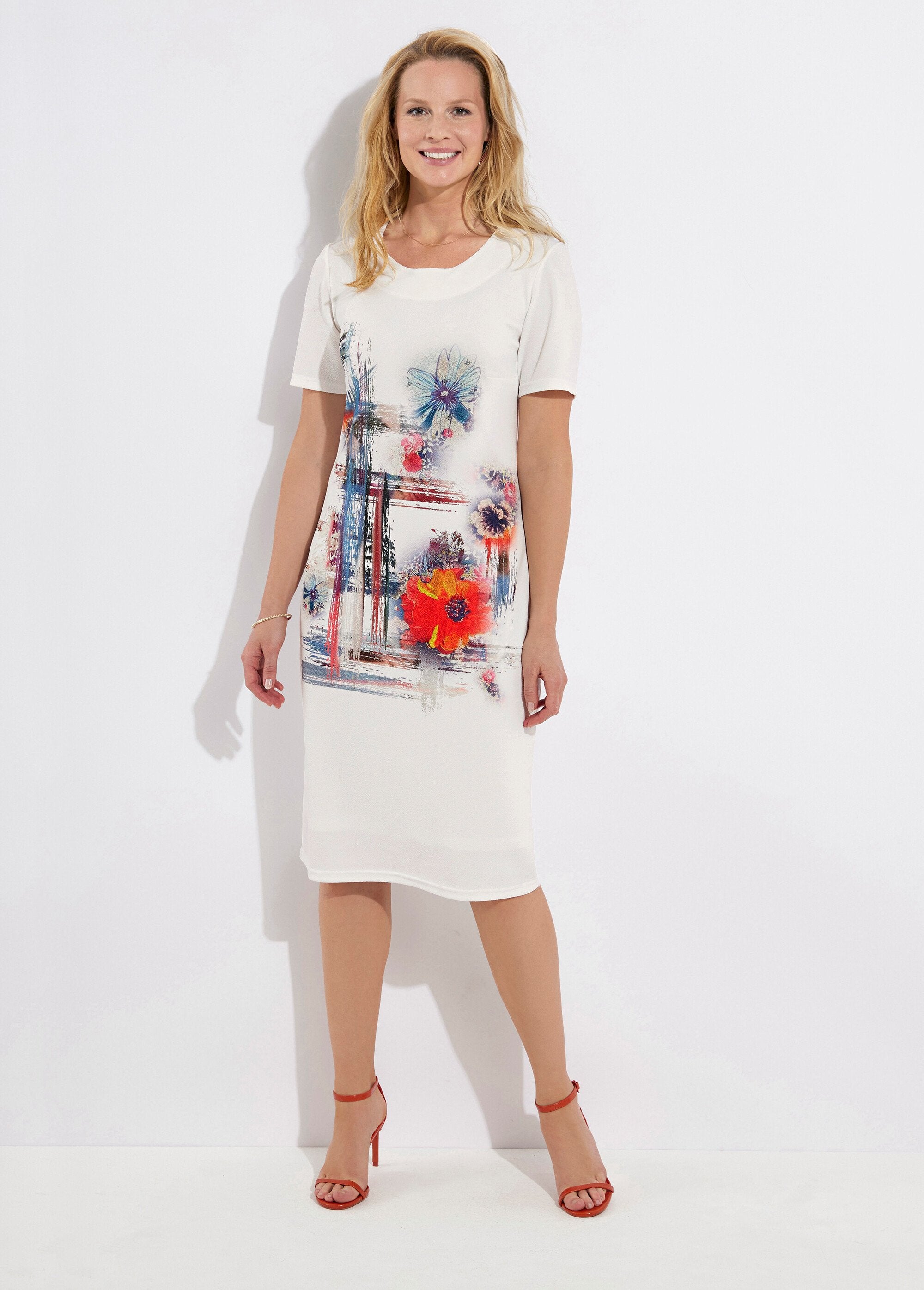 Vestido_reto_em_malha_waffle_com_padrão_colocado_Fond_naturel_FA1_slim