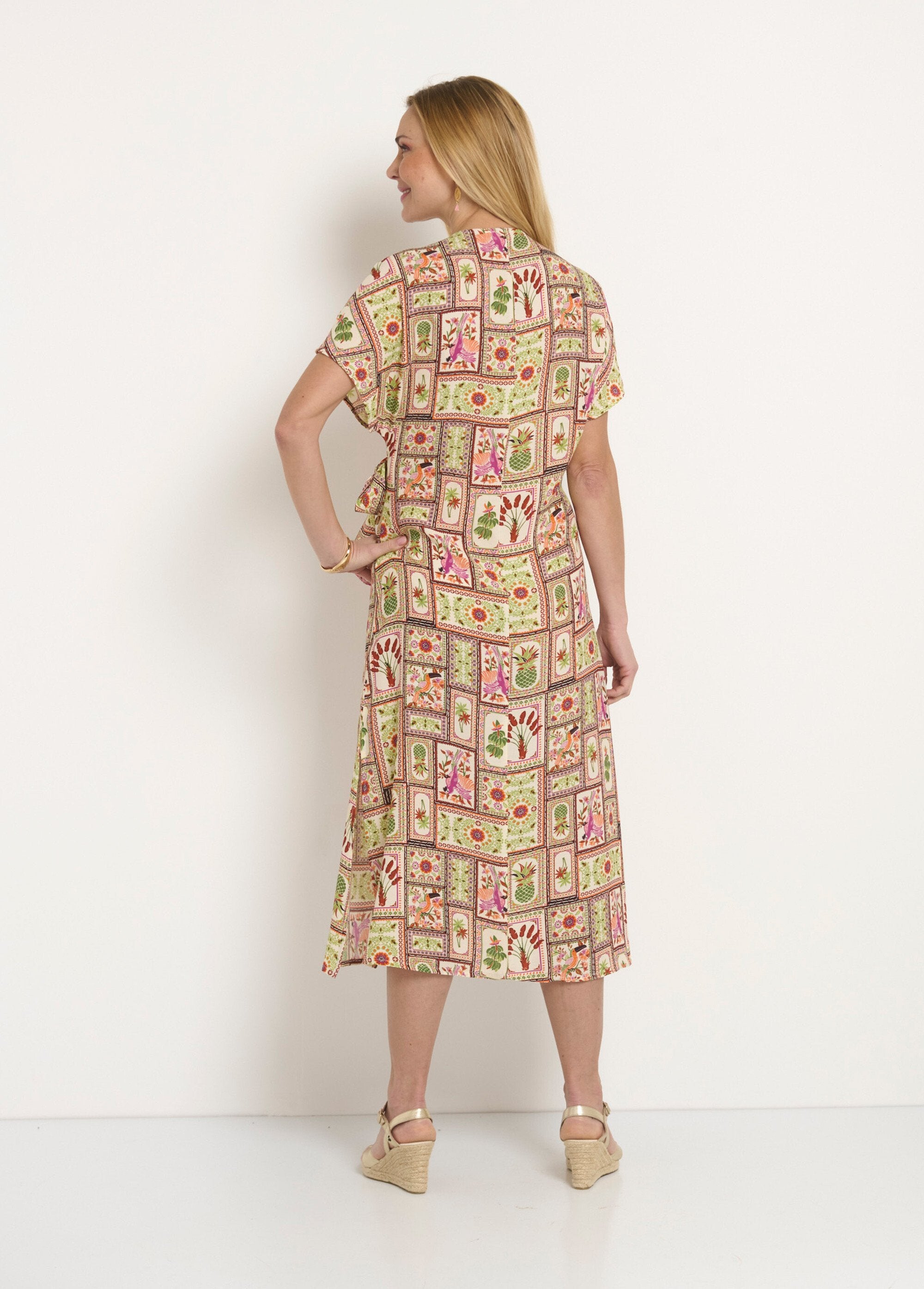 Vestido_longo_estampado_com_decote_cruzado_Vert_imprime_DO1_slim