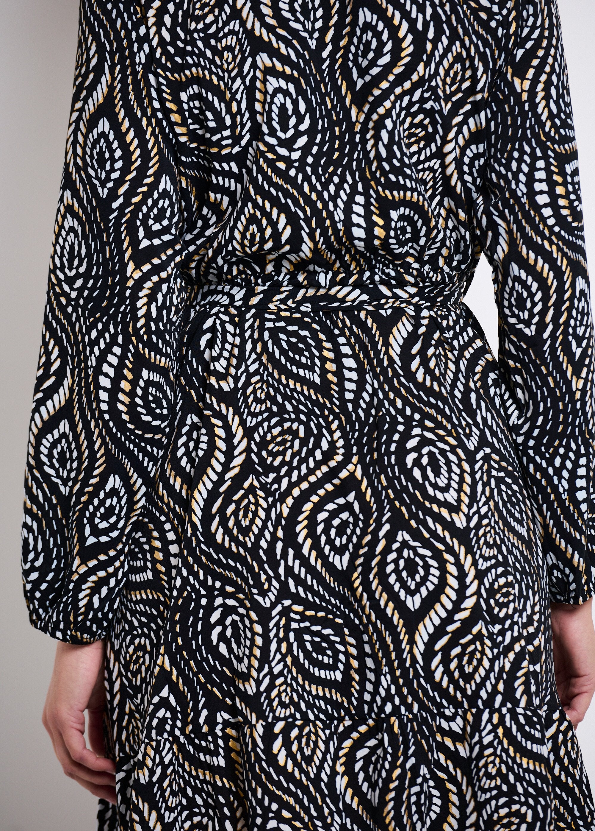 Vestido_curto_estampado_com_cinto_na_cintura_Noir_et_blanc__DE2_slim