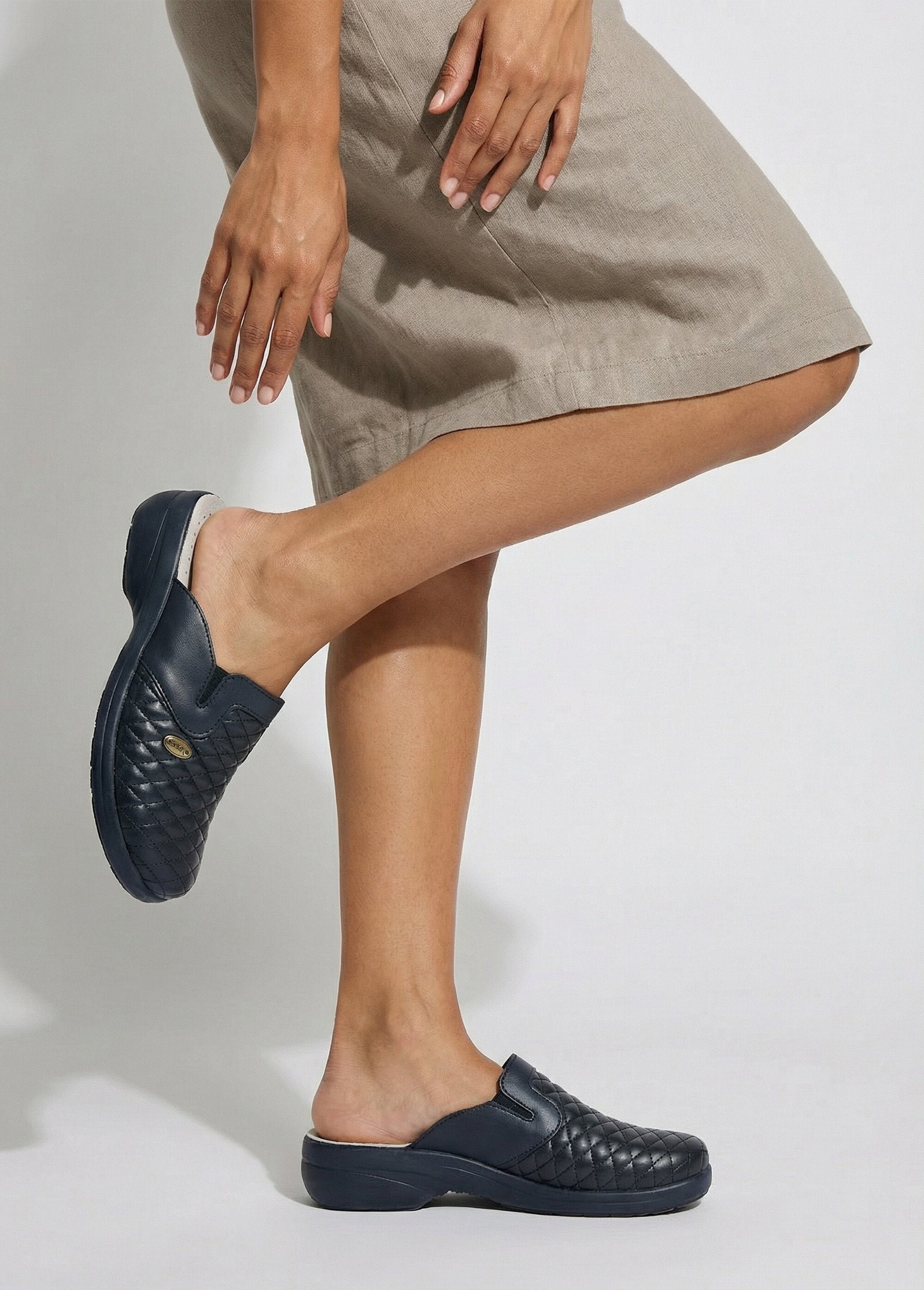 Tamancos_mistos_de_grande_largura_Marinho_SF1_slim