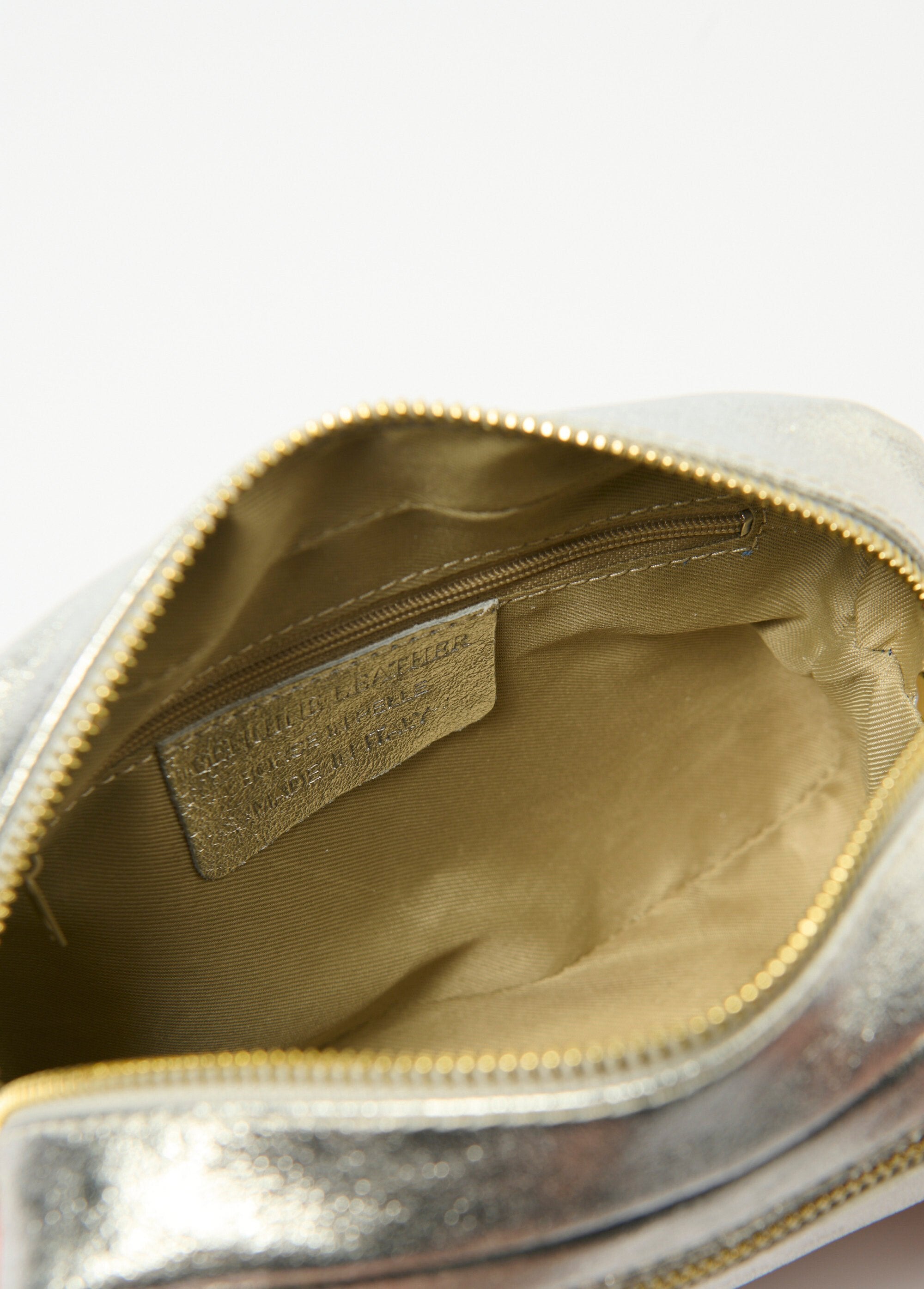 Bolsa_de_couro_em_formato_de_clutch_Argente_DE1_slim