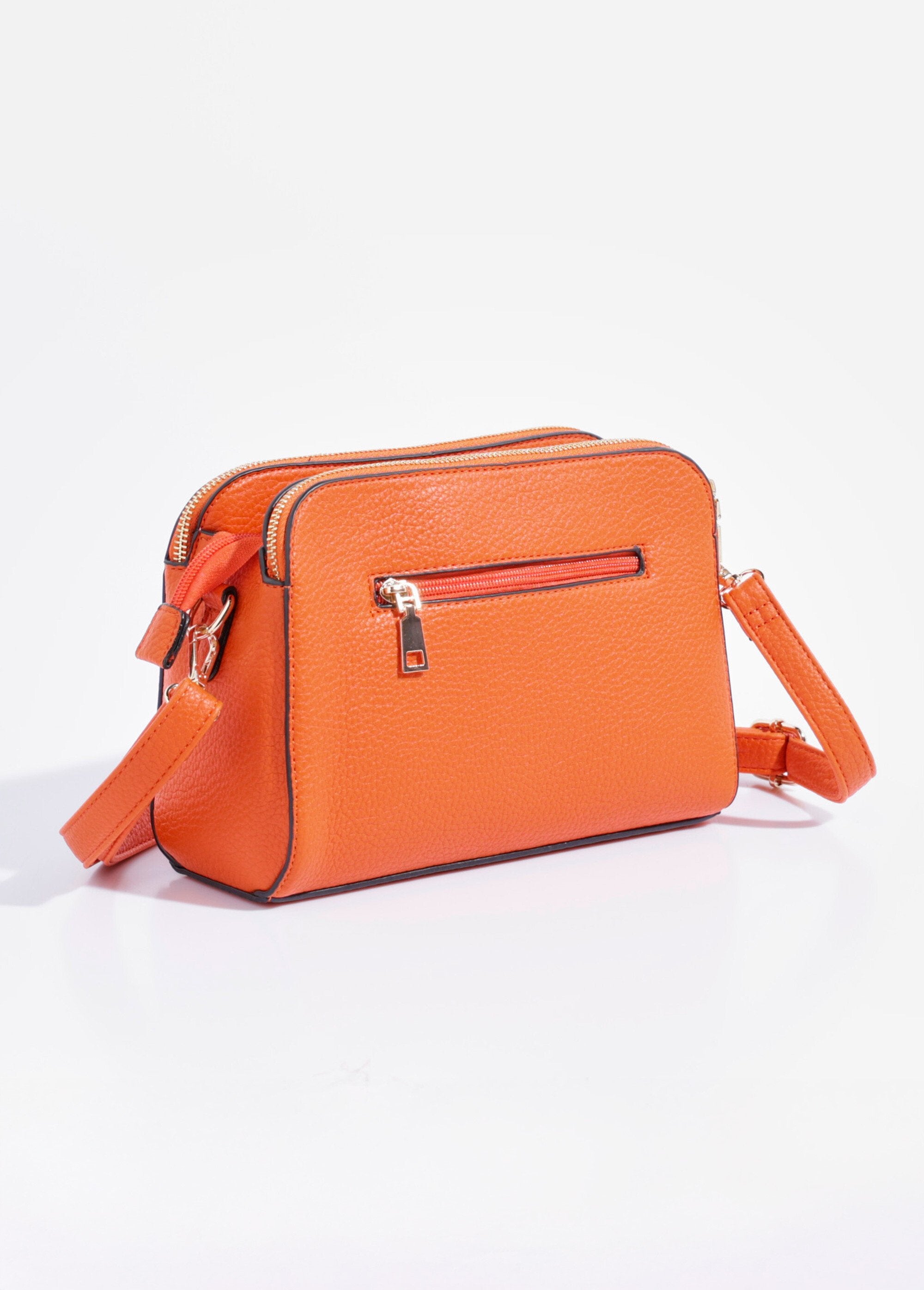 Bolsa_compacta_com_vários_bolsos_e_detalhe_em_metal_Orange_DO1_slim