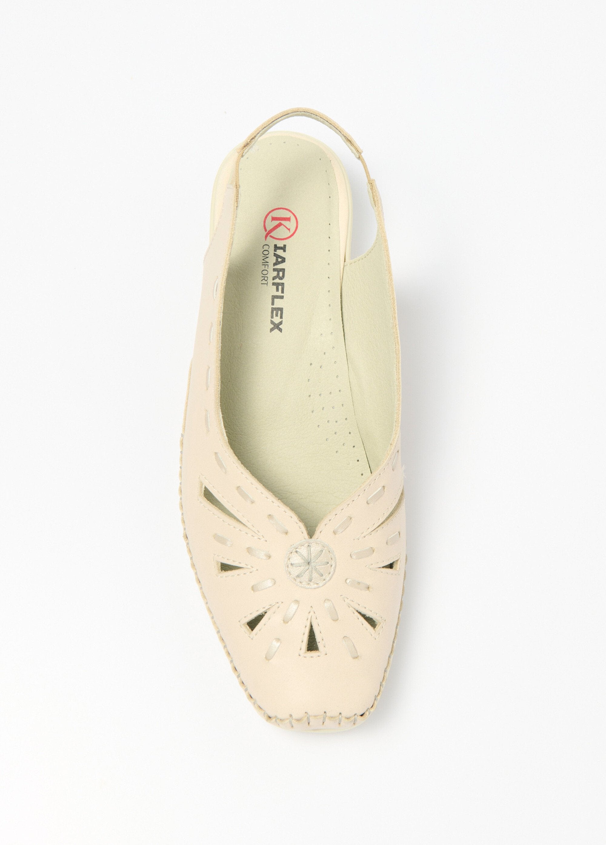 Sandálias_de_couro_fechadas,_largura_confortável_Beige_OV1_slim