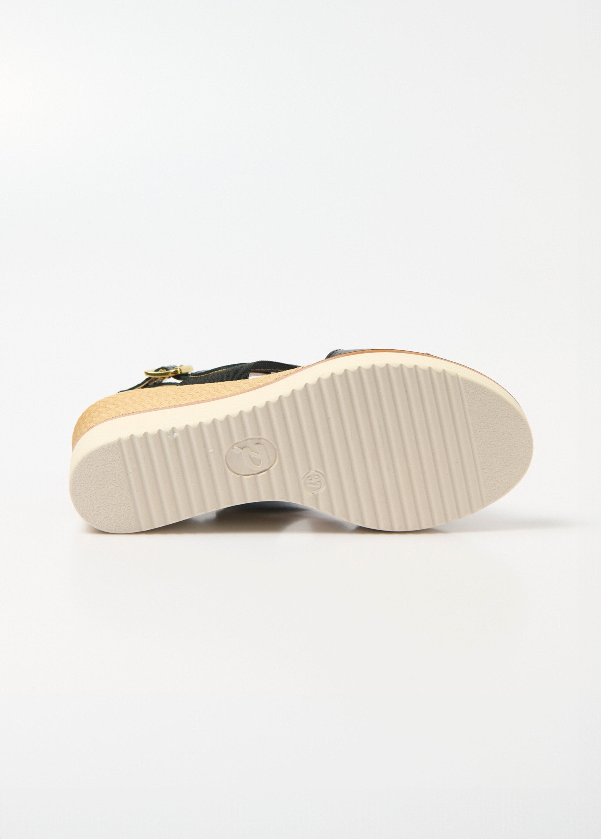 Sandálias_de_couro_com_salto_plataforma_e_largura_confortável_Noir_UN1_slim