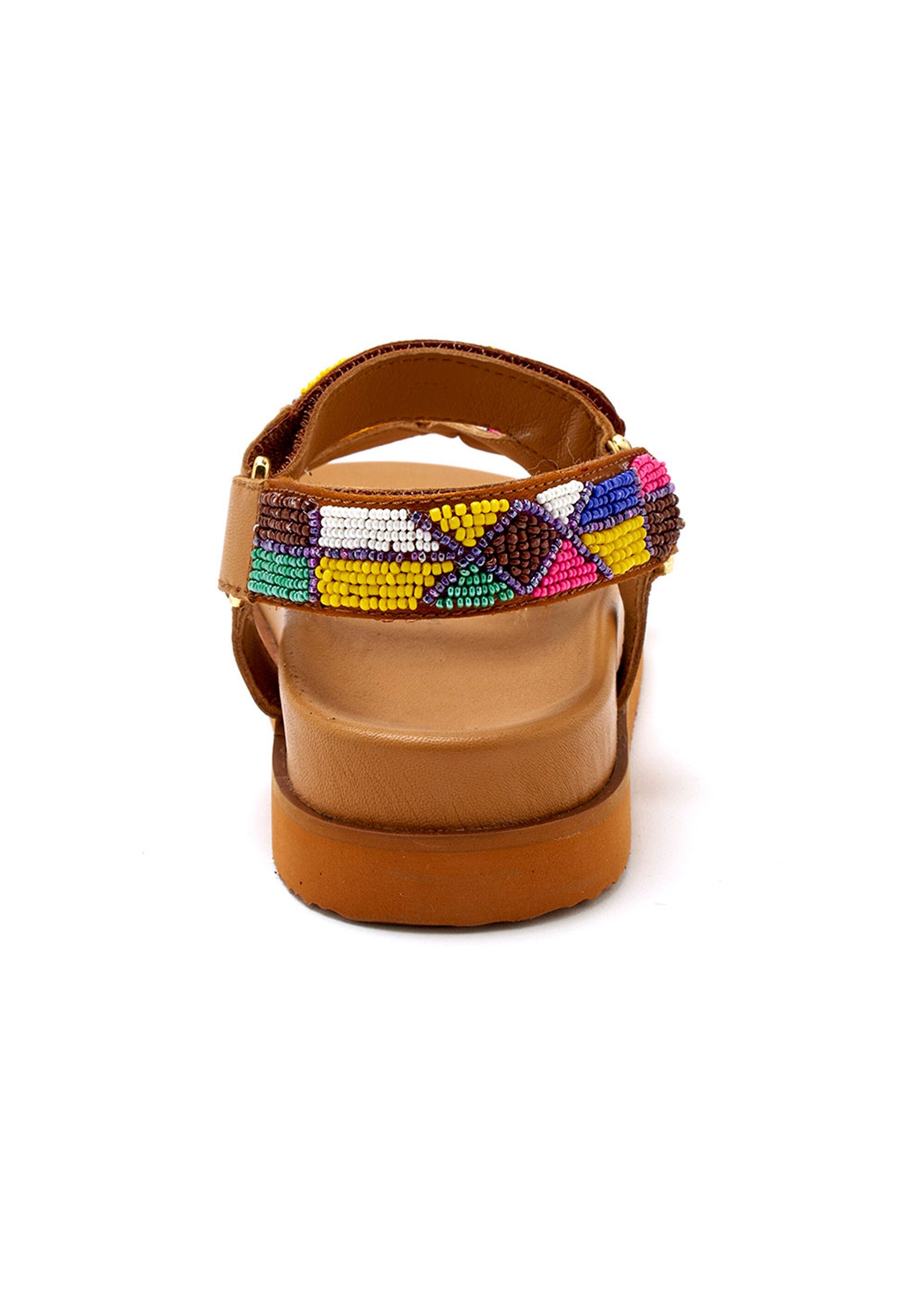 Sandálias_com_sola_ergonômica_e_tiras_de_pérolas_Marron_DO1_slim