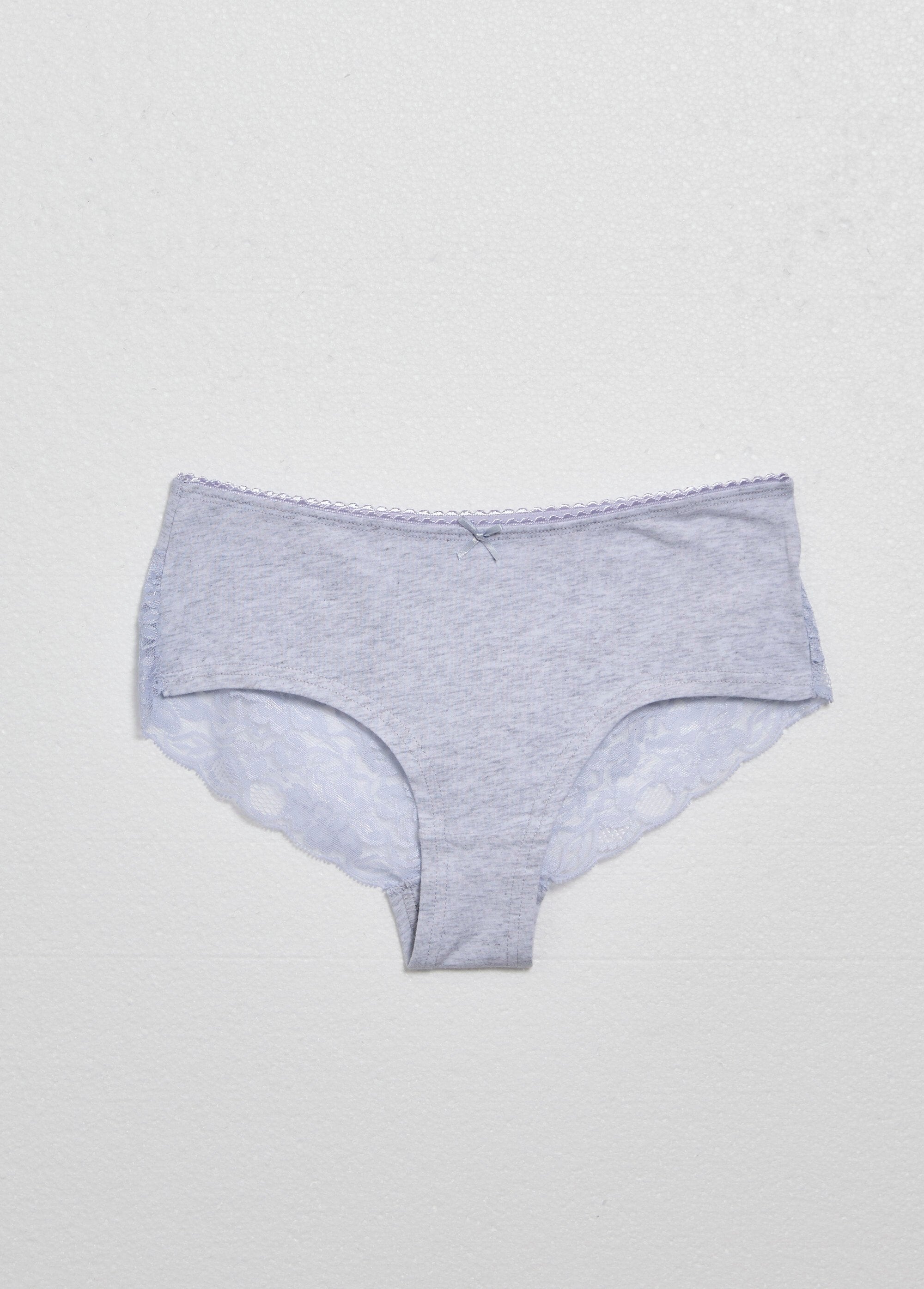 Shorts_com_detalhe_de_renda_nas_costas_Gris_et_rose_DE2_slim