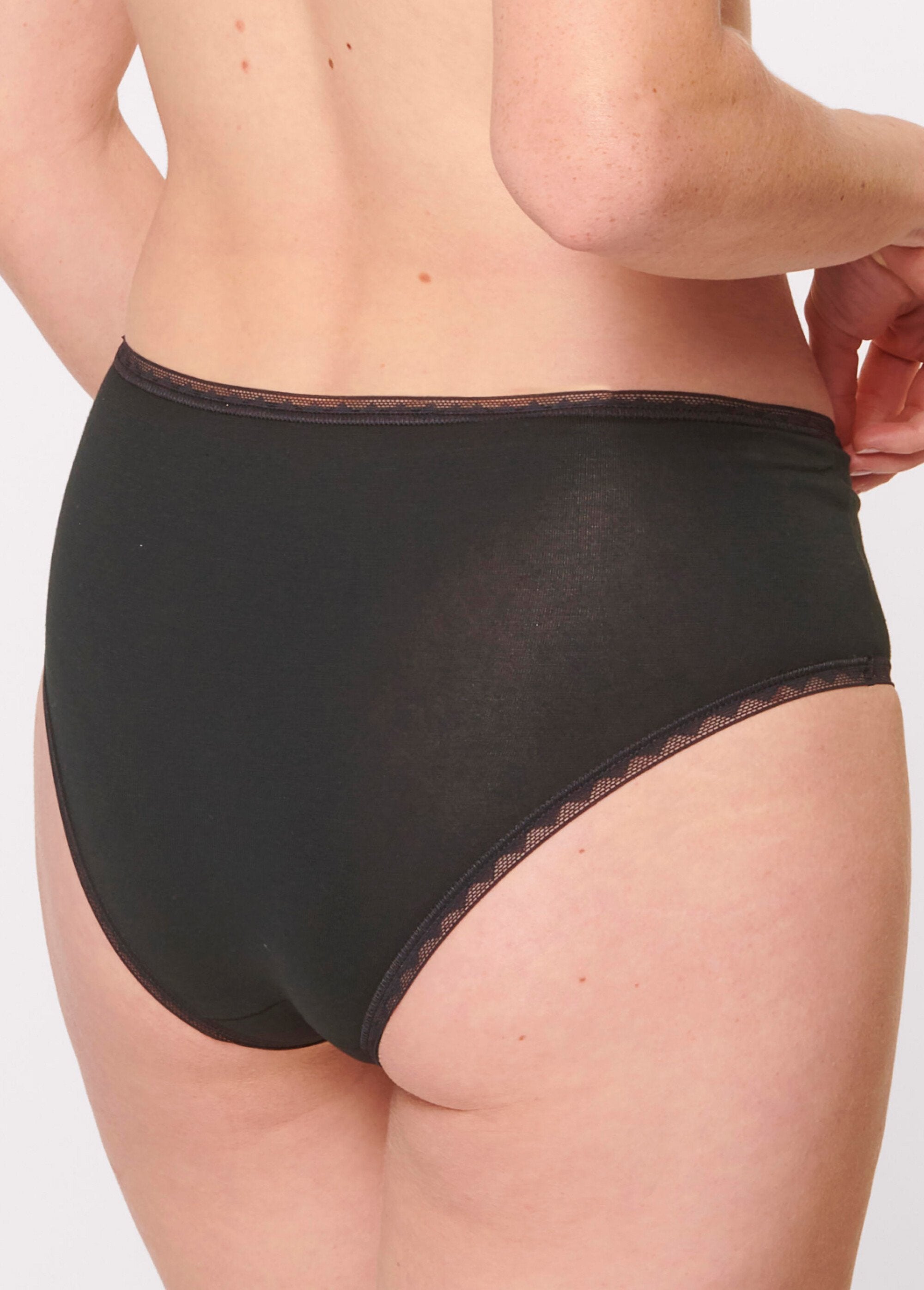 Sloggi®_-_Calcinha_Maxi_Go_Organic_cintura_alta_Noir_lot2_DO1_slim