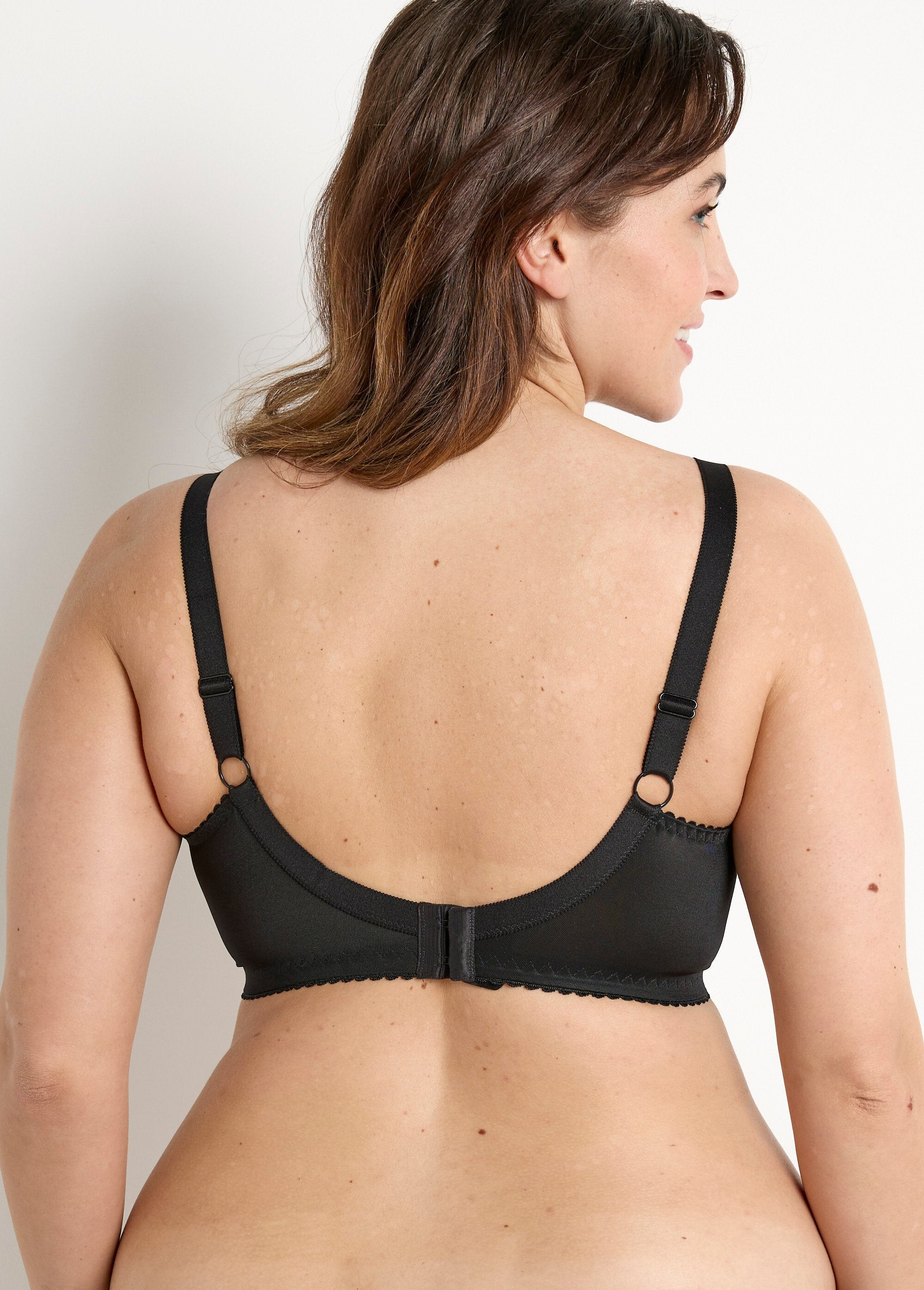 Sutiã_sem_aro_com_efeito_tule_listrado_Noir_DO1_curvy