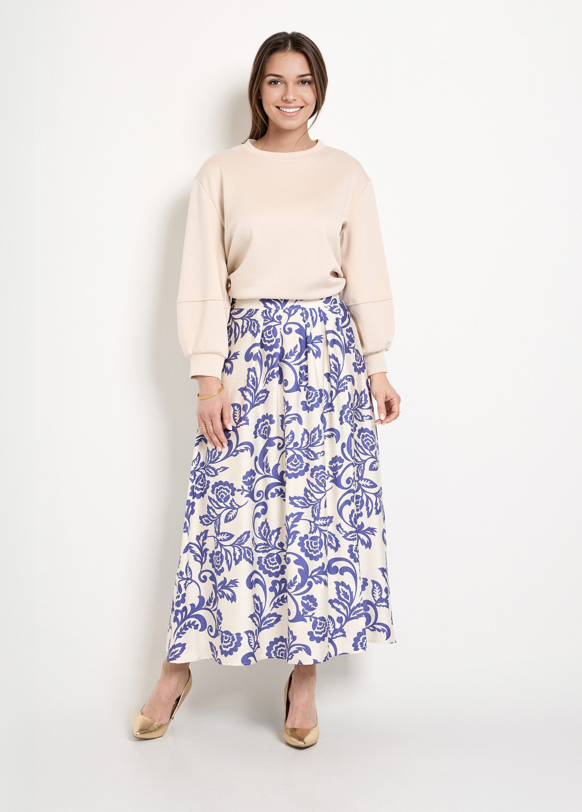 Moletom_curto_de_malha_macia_com_gola_redonda_Sable_SF1_slim