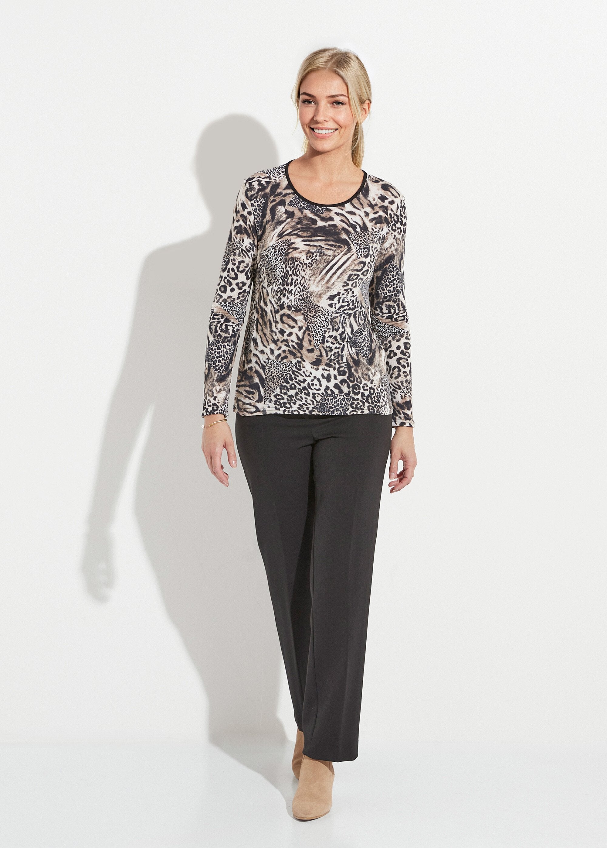 T-shirt_com_gola_redonda_estampada_com_retalhos_de_pele_de_animais_Beige_et_noir_SF1_slim