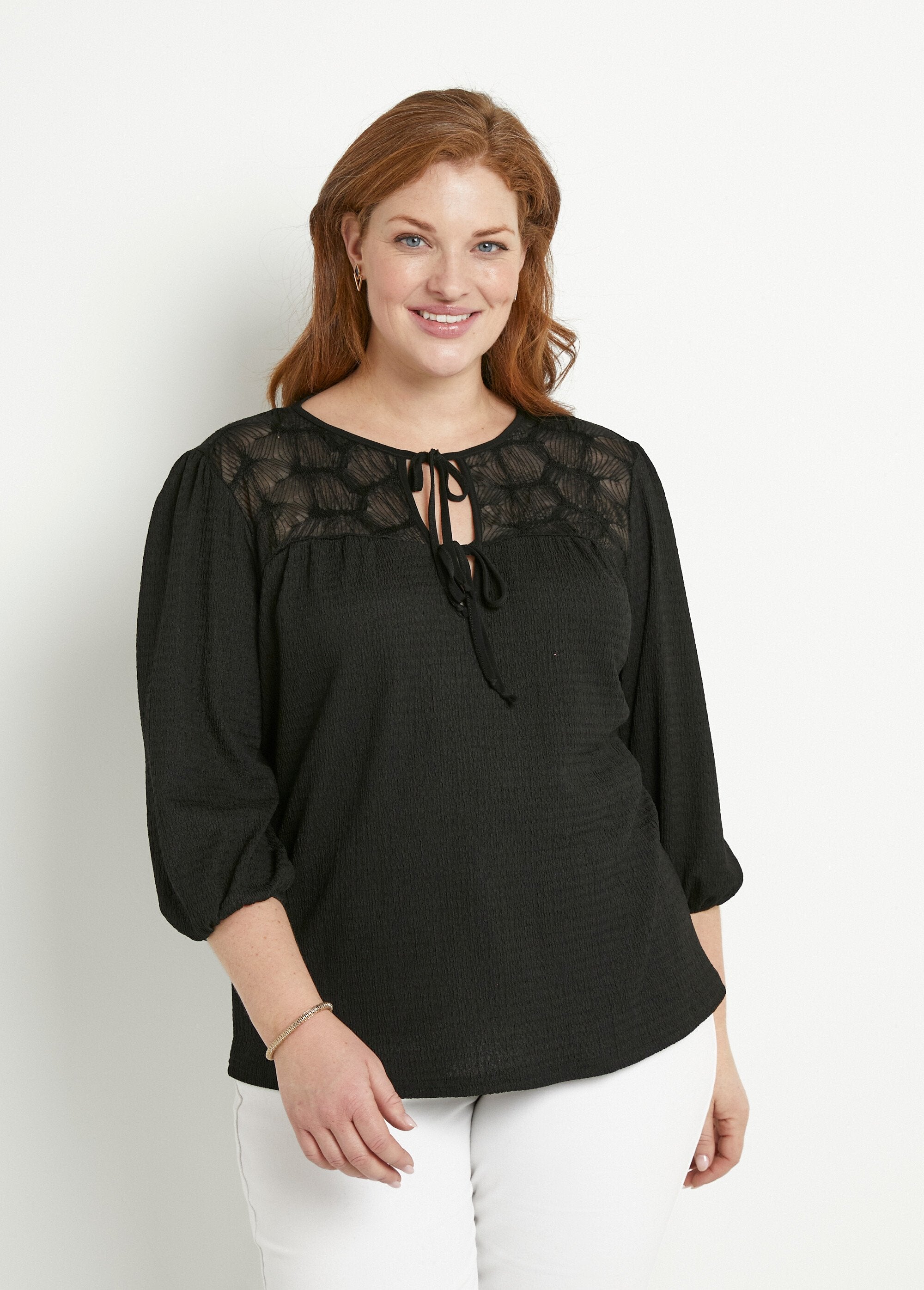 Camiseta_decote_em_V_com_mangas_3/4_de_voile_Noir_FA1_curvy