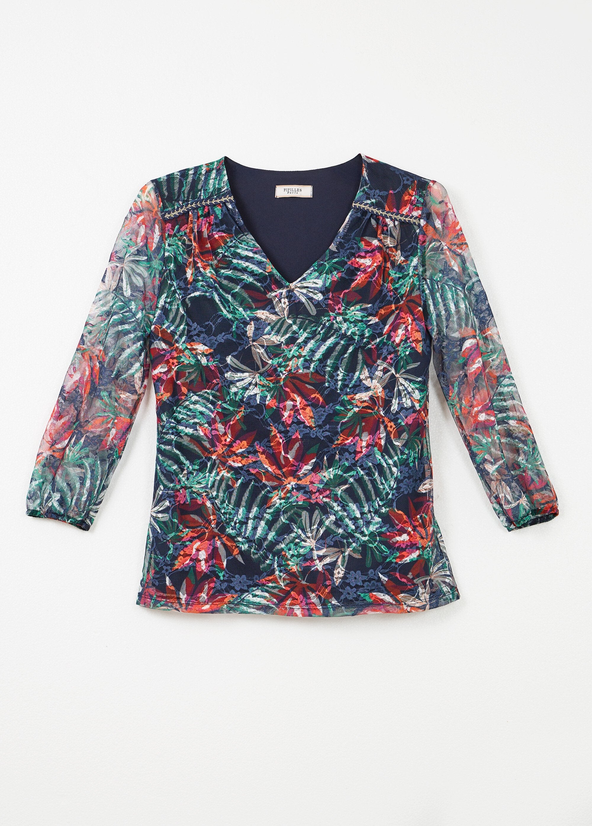 Camiseta_decote_em_V_com_malha_de_renda_estampada_Marine_et_orange_AP1_slim