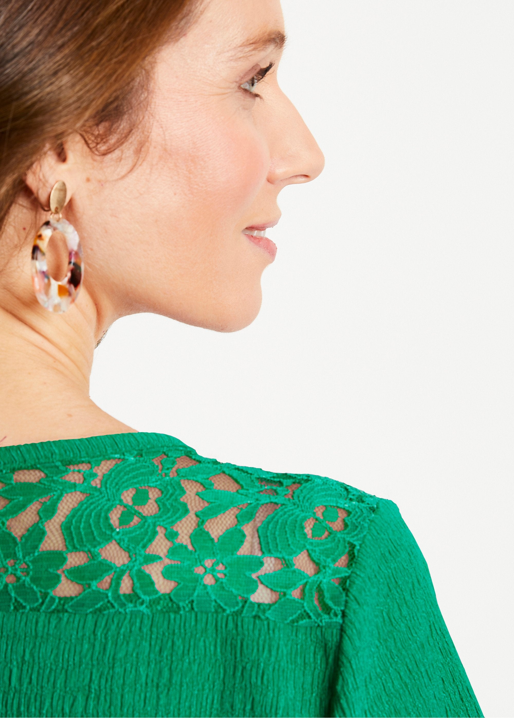 Camiseta_curta_em_renda_VERDE_DE2_slim