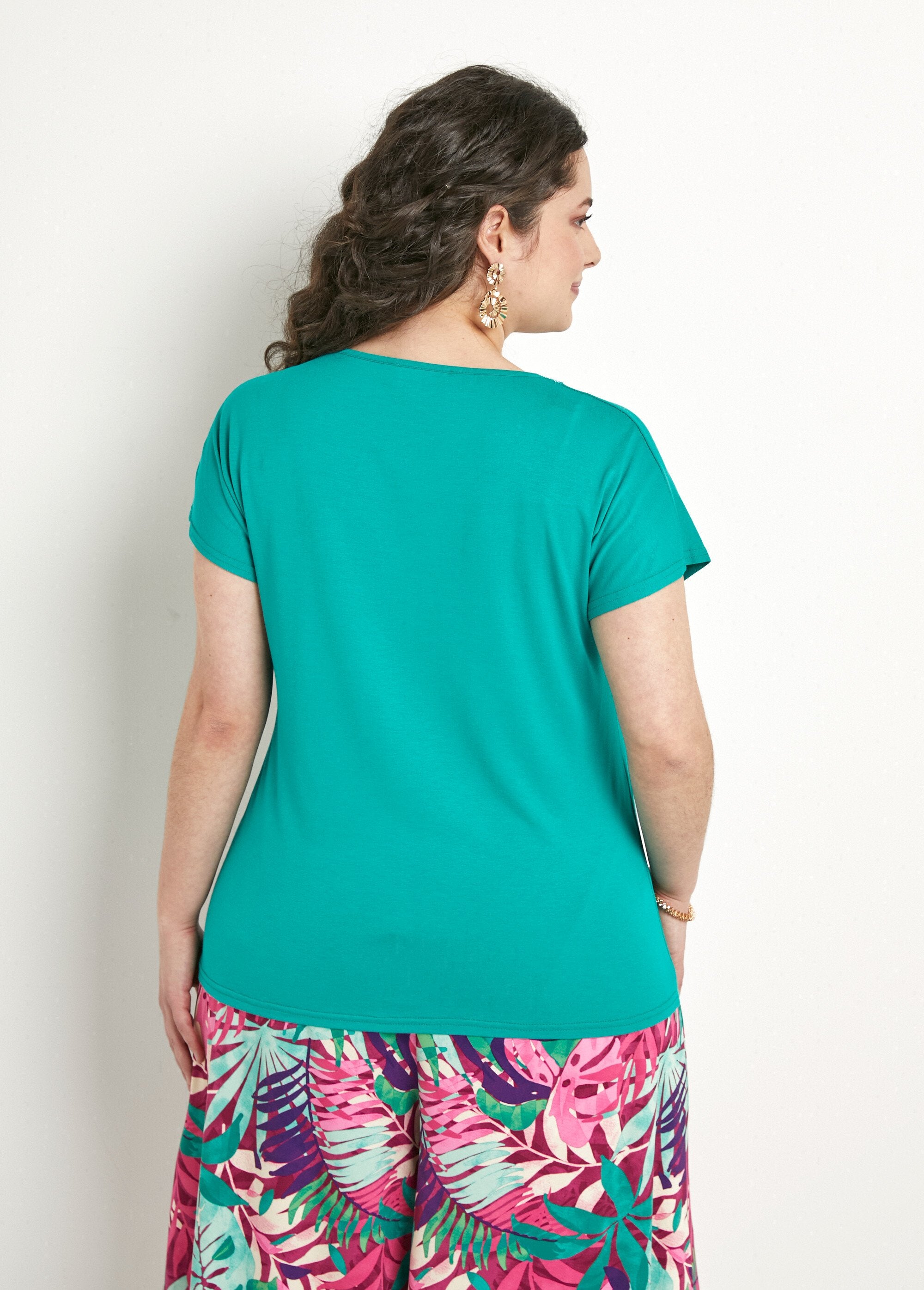T-shirt_curta_de_renda_elástica_Menthe_DO1_curvy
