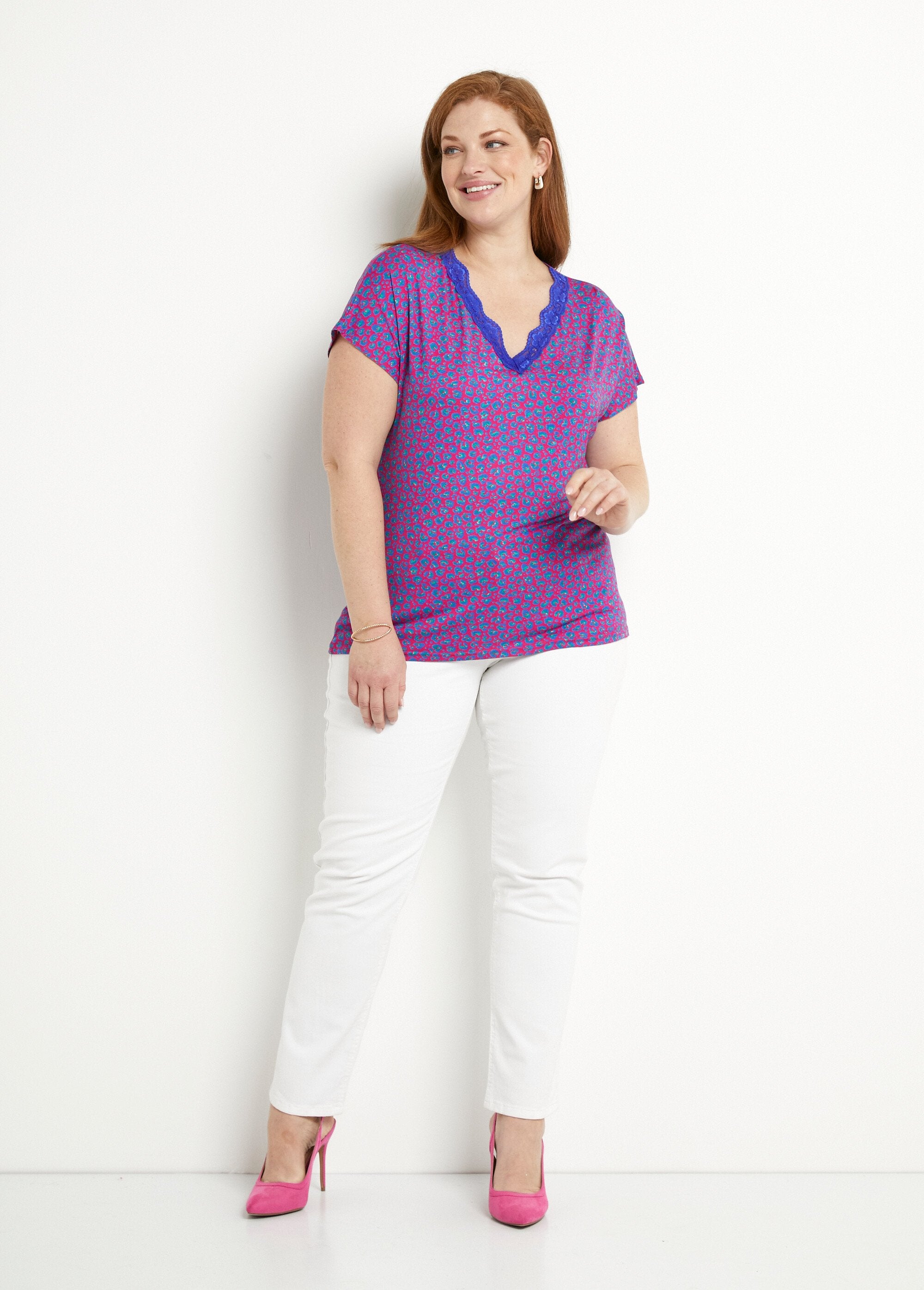 T-shirt_curta_de_renda_elástica_Fond_fuchsia_SF1_curvy