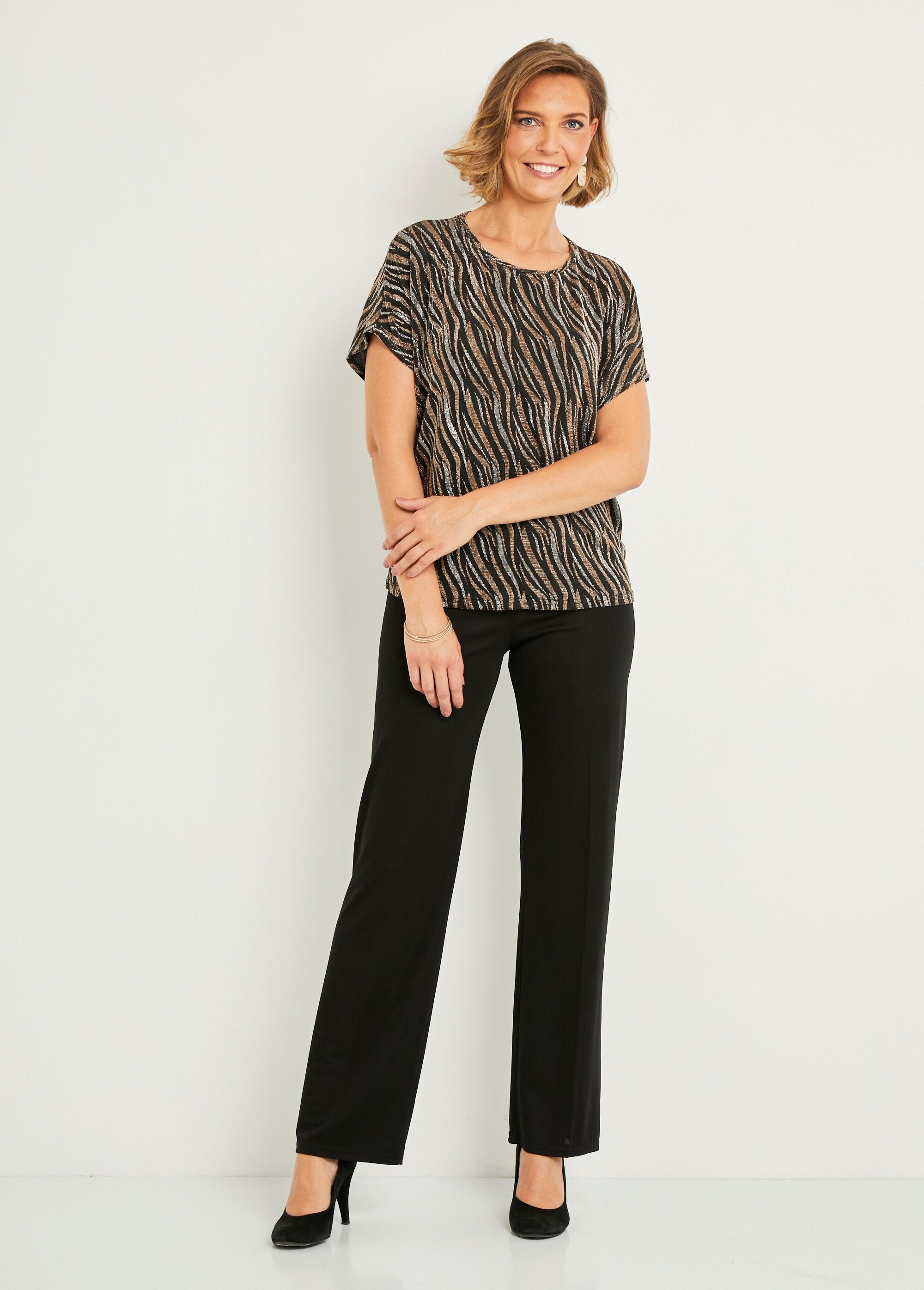 T-shirt_em_malha_de_renda_jacquard_brilhante_Noir_et_cuivre_SF1_slim