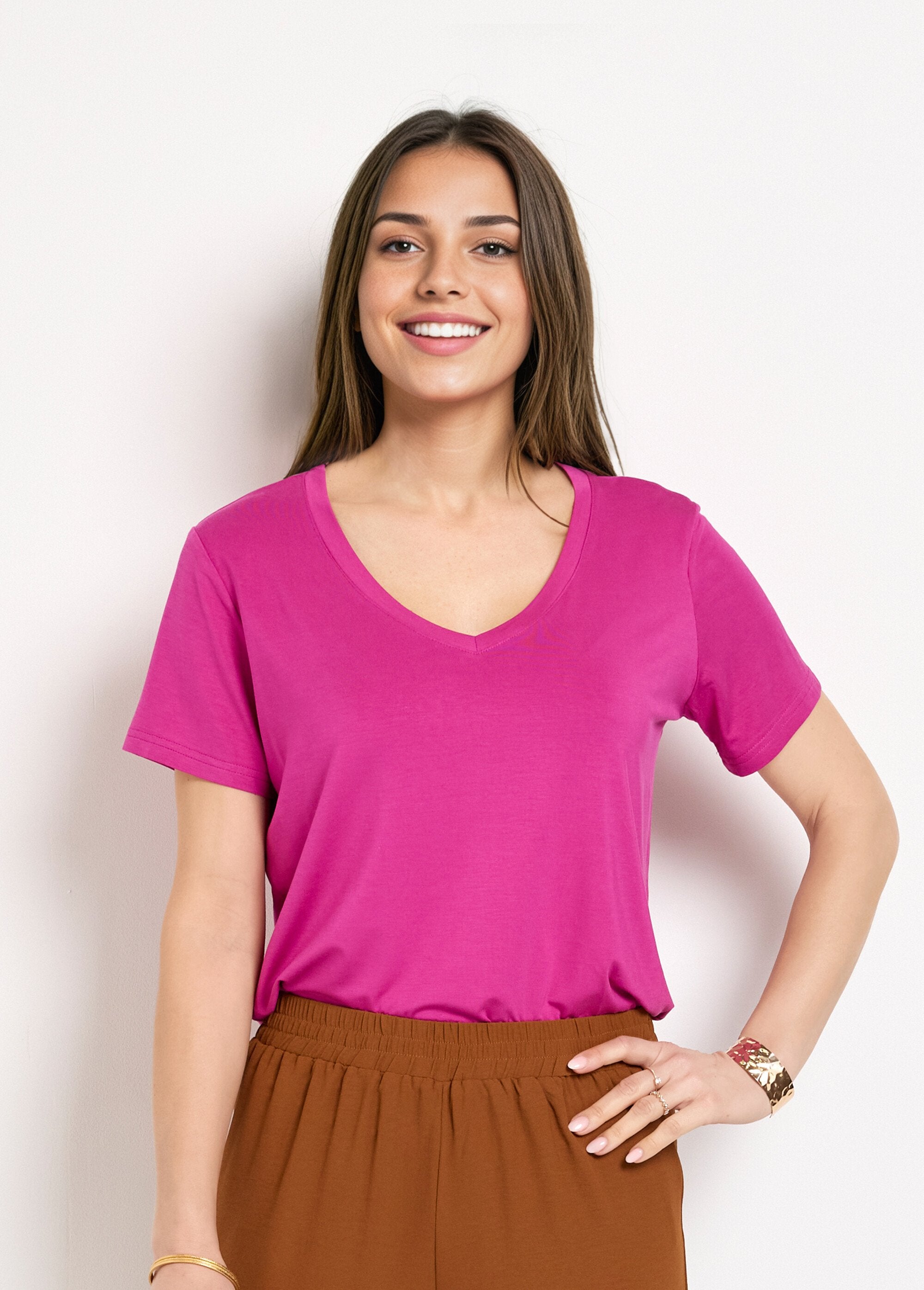 Camiseta_folgada_com_decote_em_V_e_manga_curta_Bougainvilliers_FA1_slim