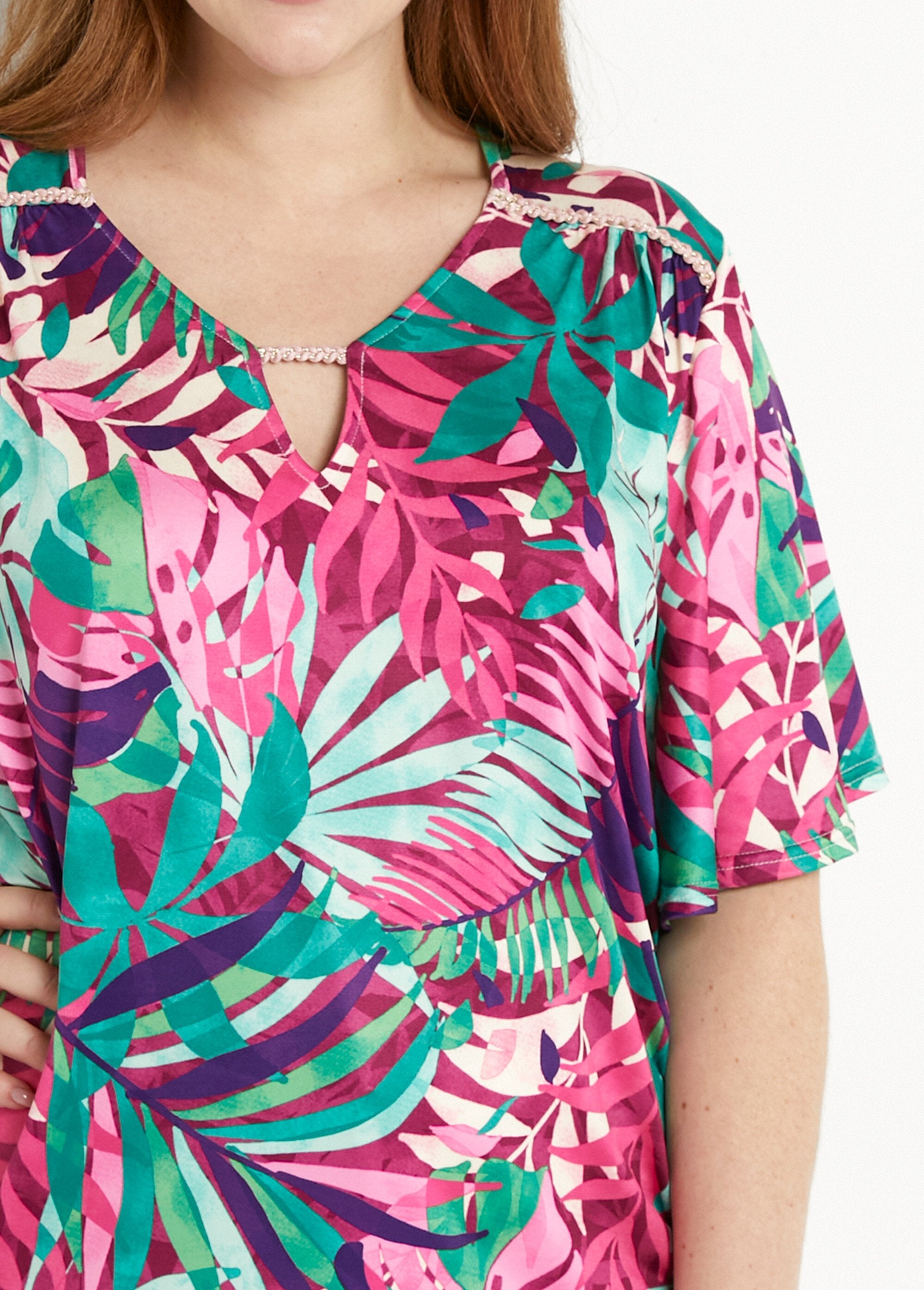 Camiseta_estampada_tropical_com_mangas_borboleta_Multicolore_DE1_curvy