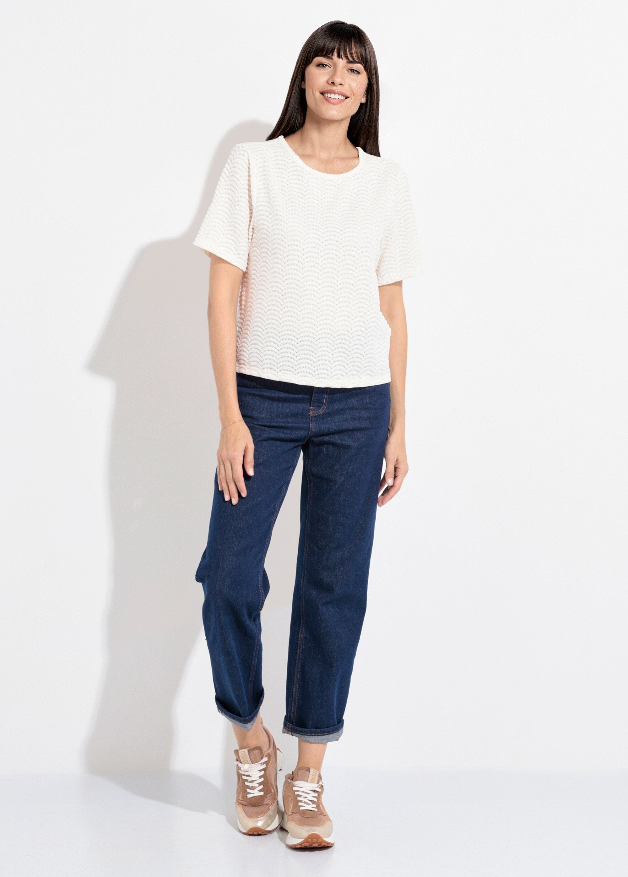 Camiseta_de_malha_com_padrão_de_escamas_em_relevo_Beige_SF1_slim