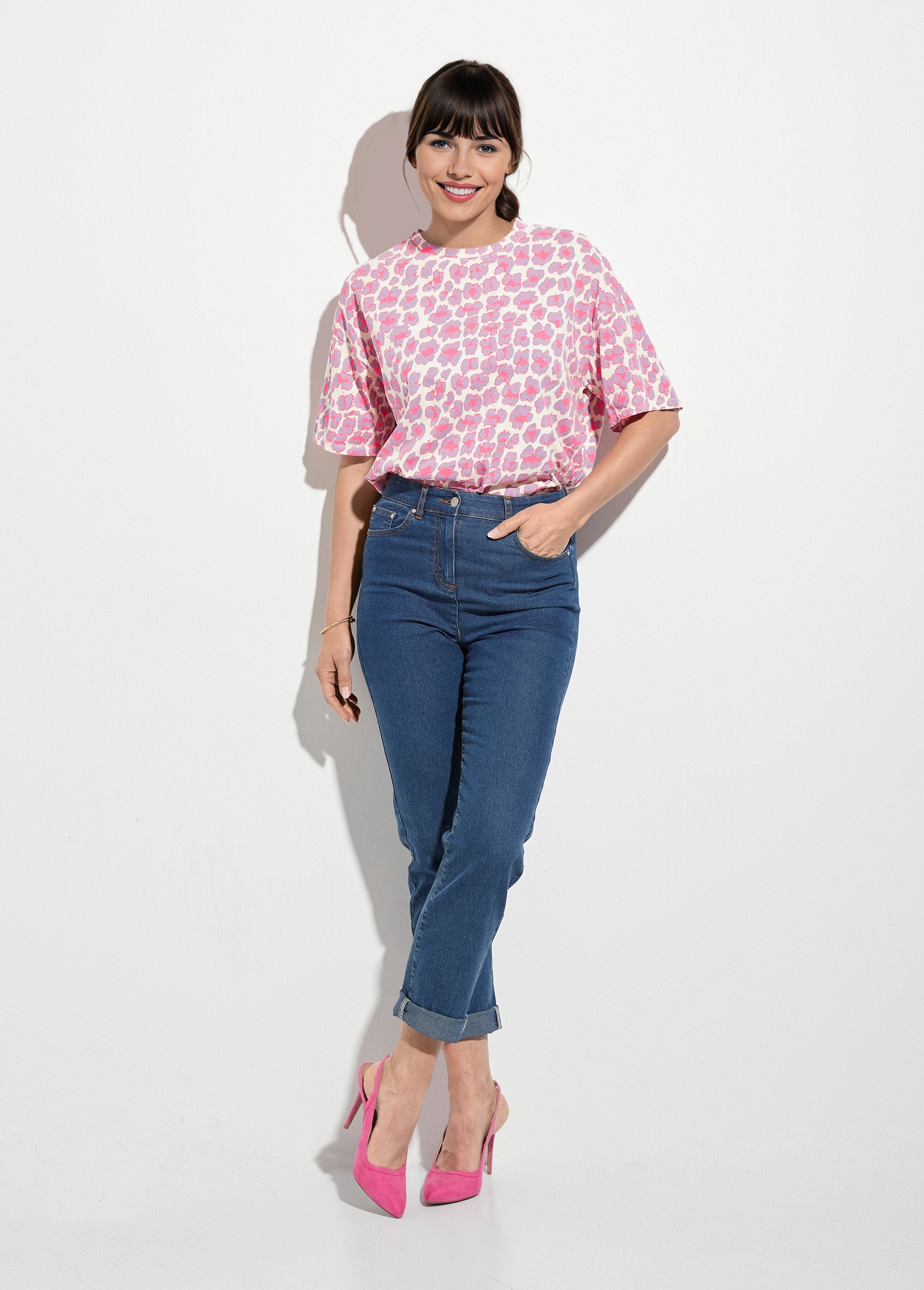 Camiseta_manga_curta_com_estampa_de_oncinha_neon_Violet_et_rose_SF1_slim