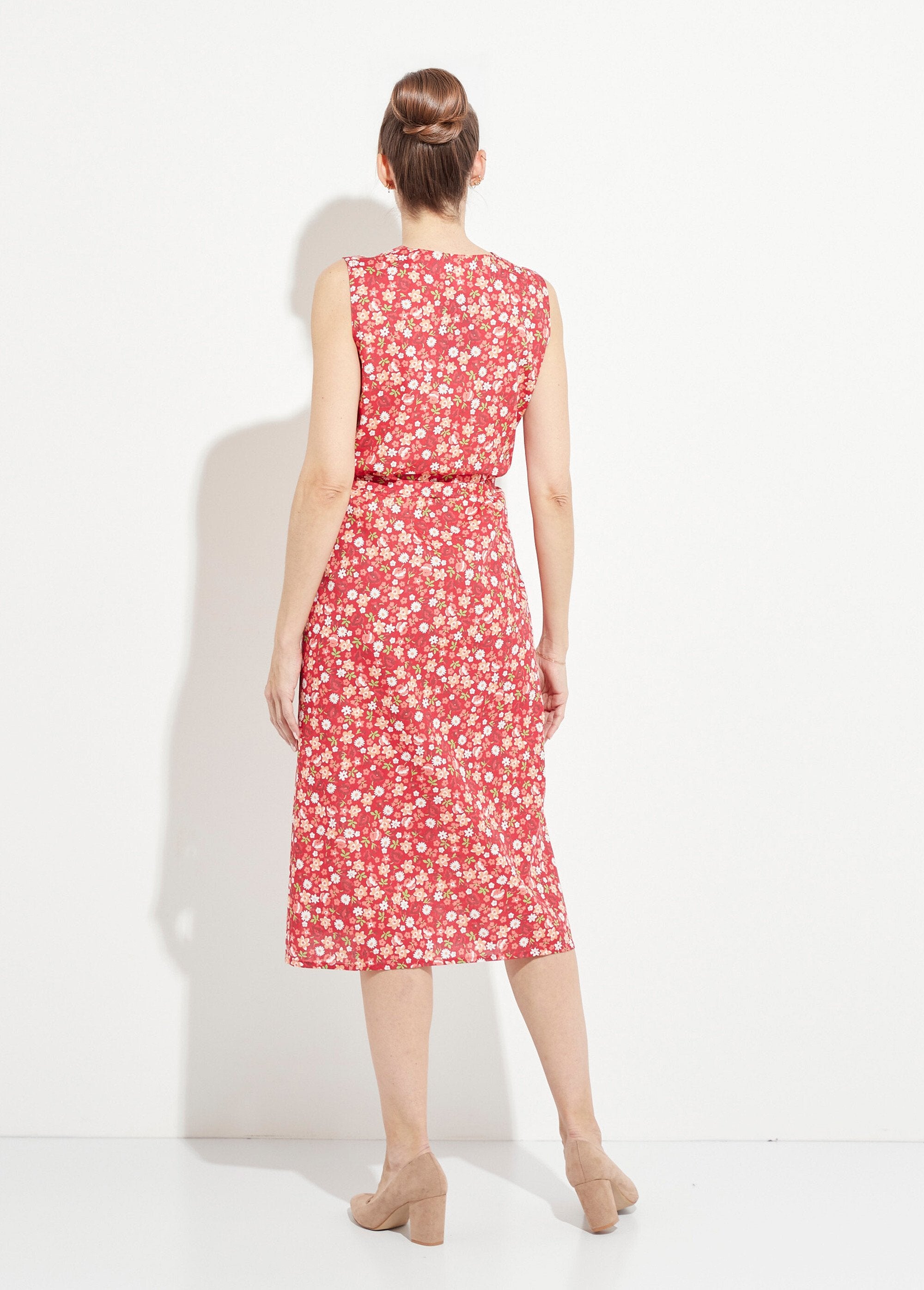 Avental_sem_mangas_com_botões_e_estampa_floral_Rouge_DO1_slim